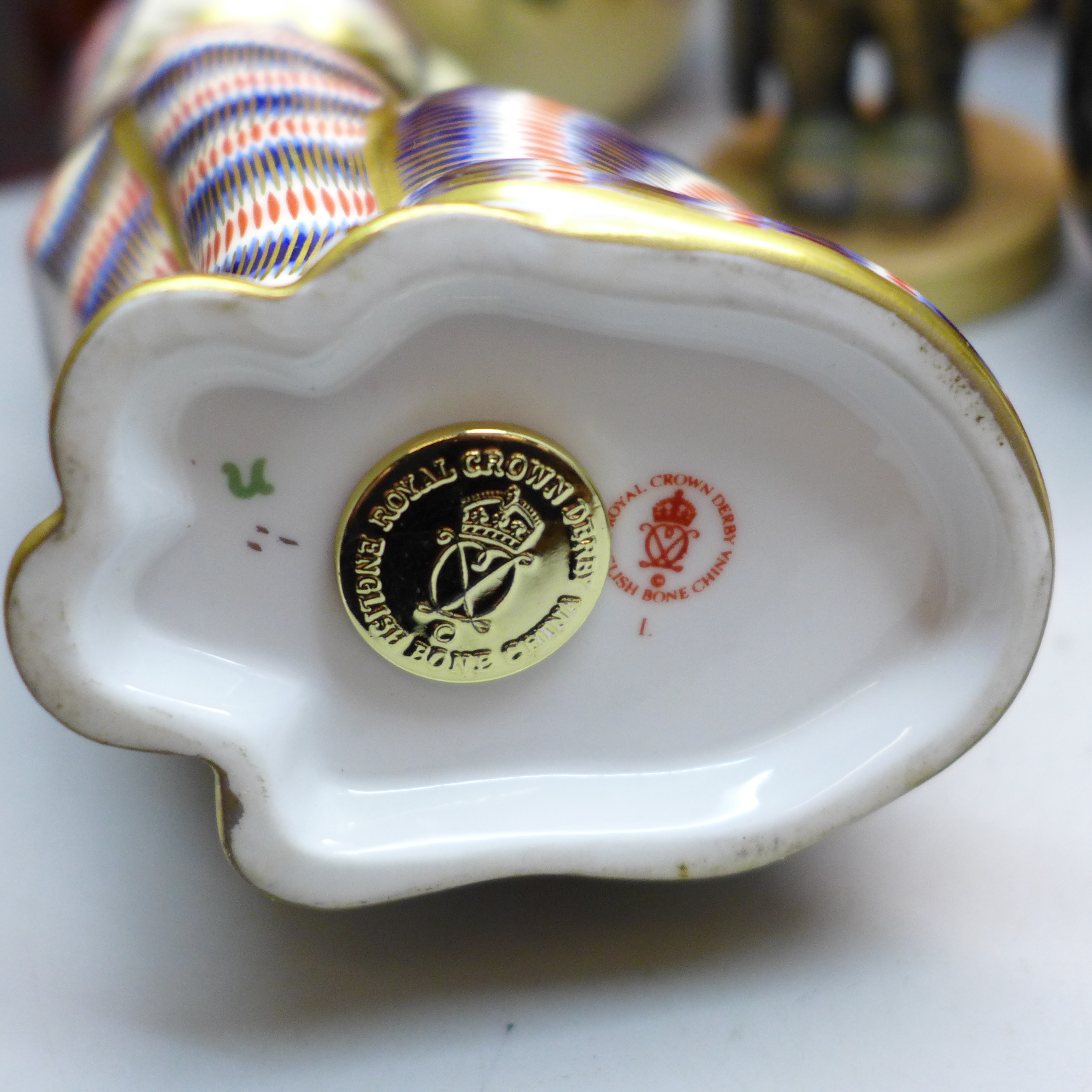 A Royal Crown Derby cat paperweight with gold stopper, a Hummel figure, a heavy cased studio glass - Image 5 of 6