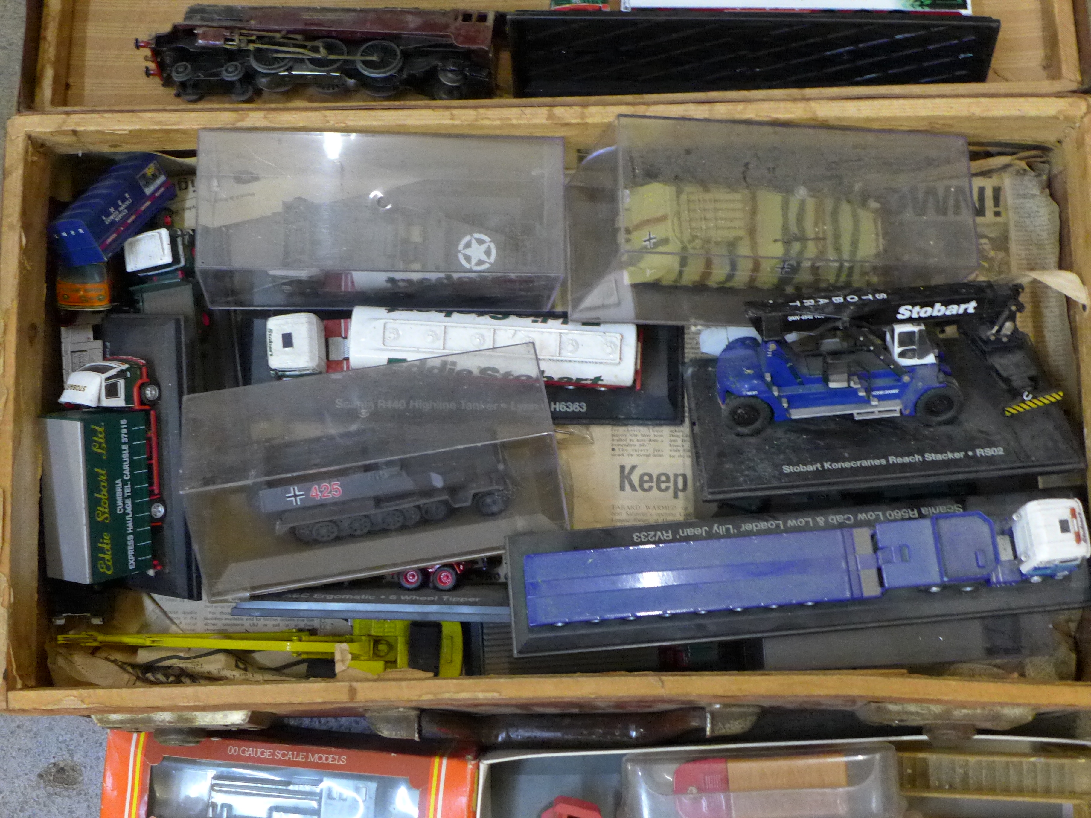 A collection of boxed and unboxed cars, lorries, trains, Hornby R874 BR 0-4-0 diesel model, boxed, - Image 3 of 5