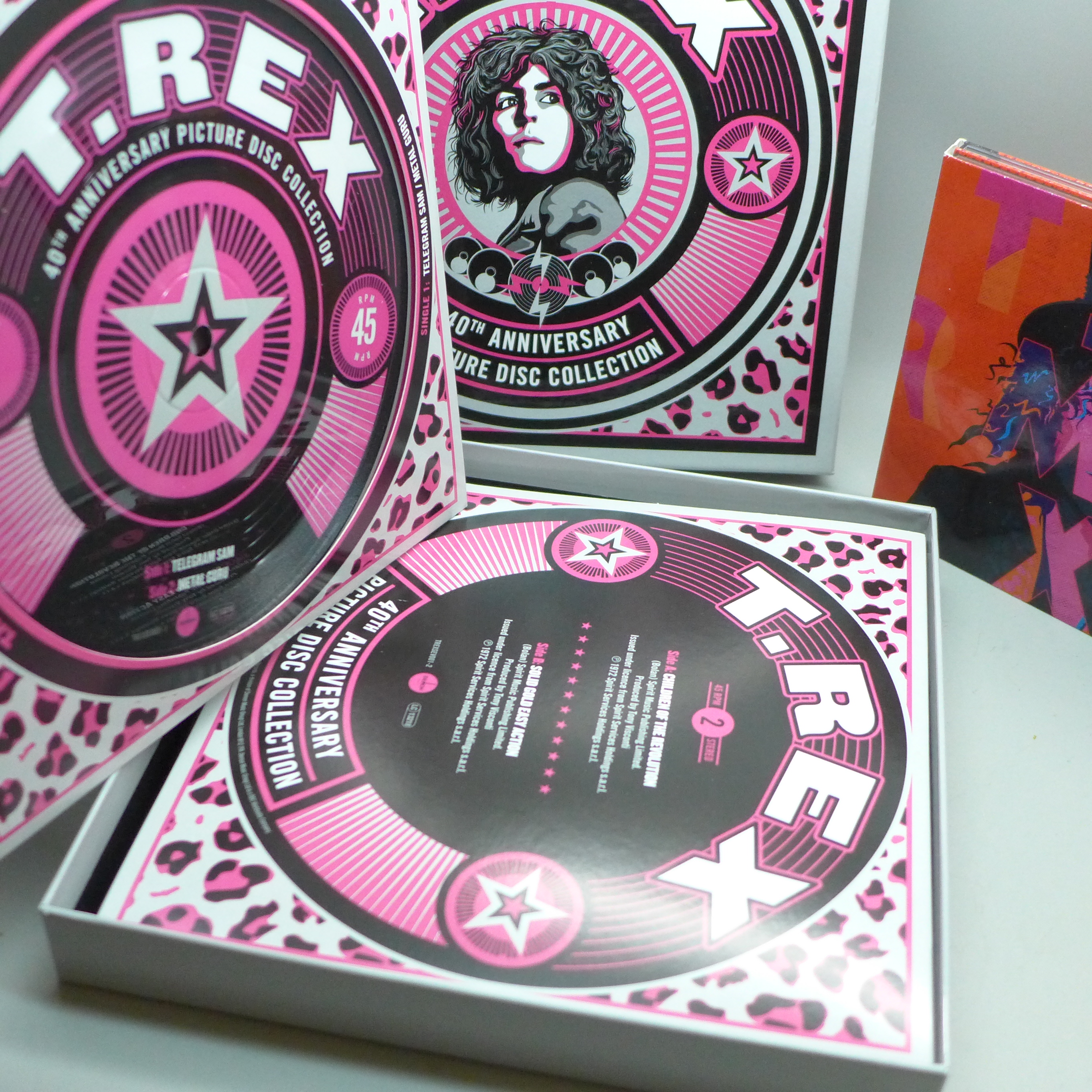 T.Rex 40th Anniversary 7" picture disc collection box set, limited edition and a T.Rex remixes CD - Image 2 of 3