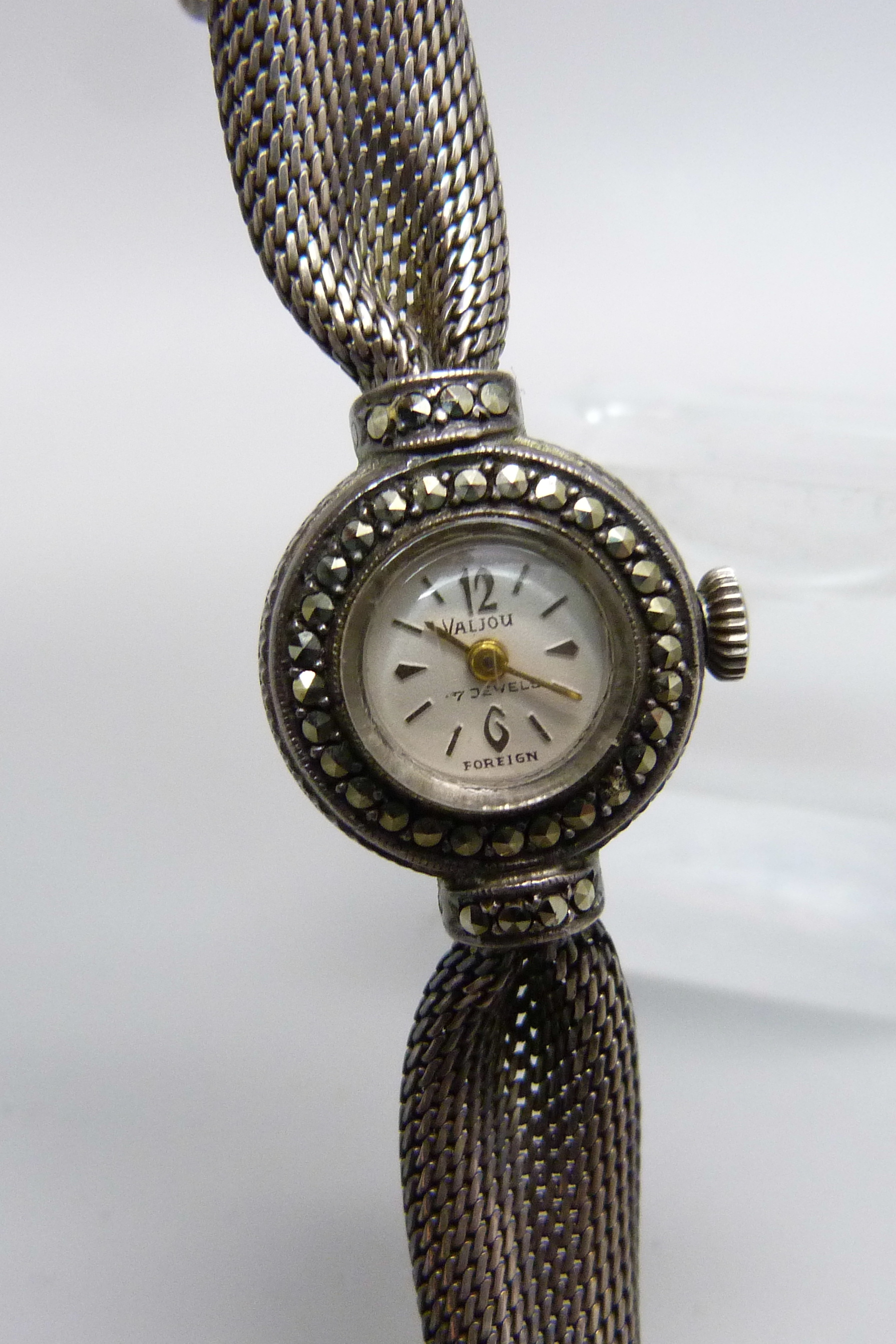 A silver cocktail wristwatch - Image 2 of 6