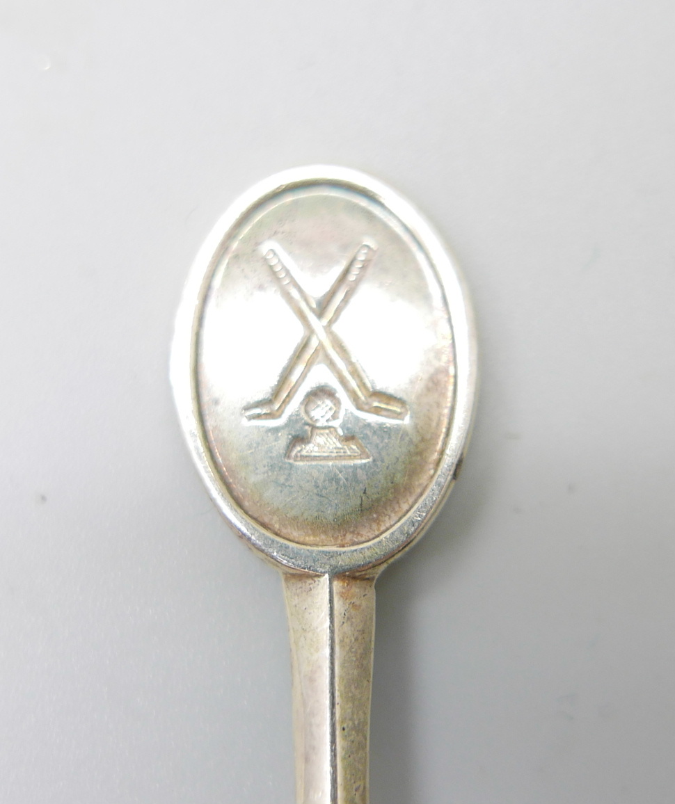 A pair of silver butter knives, a pair of silver golf club spoons and two silver preserve spoons, - Image 2 of 4