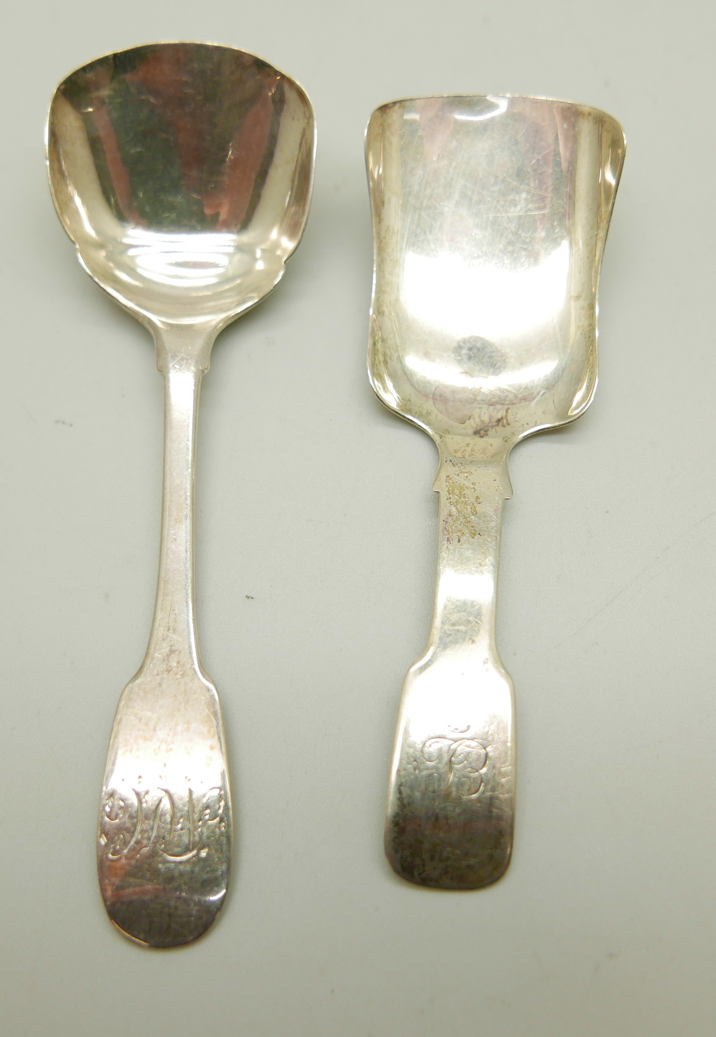 Two silver caddy spoons, one Victorian by George Unite, one Georgian Newcastle mark, maker IW - Image 2 of 4