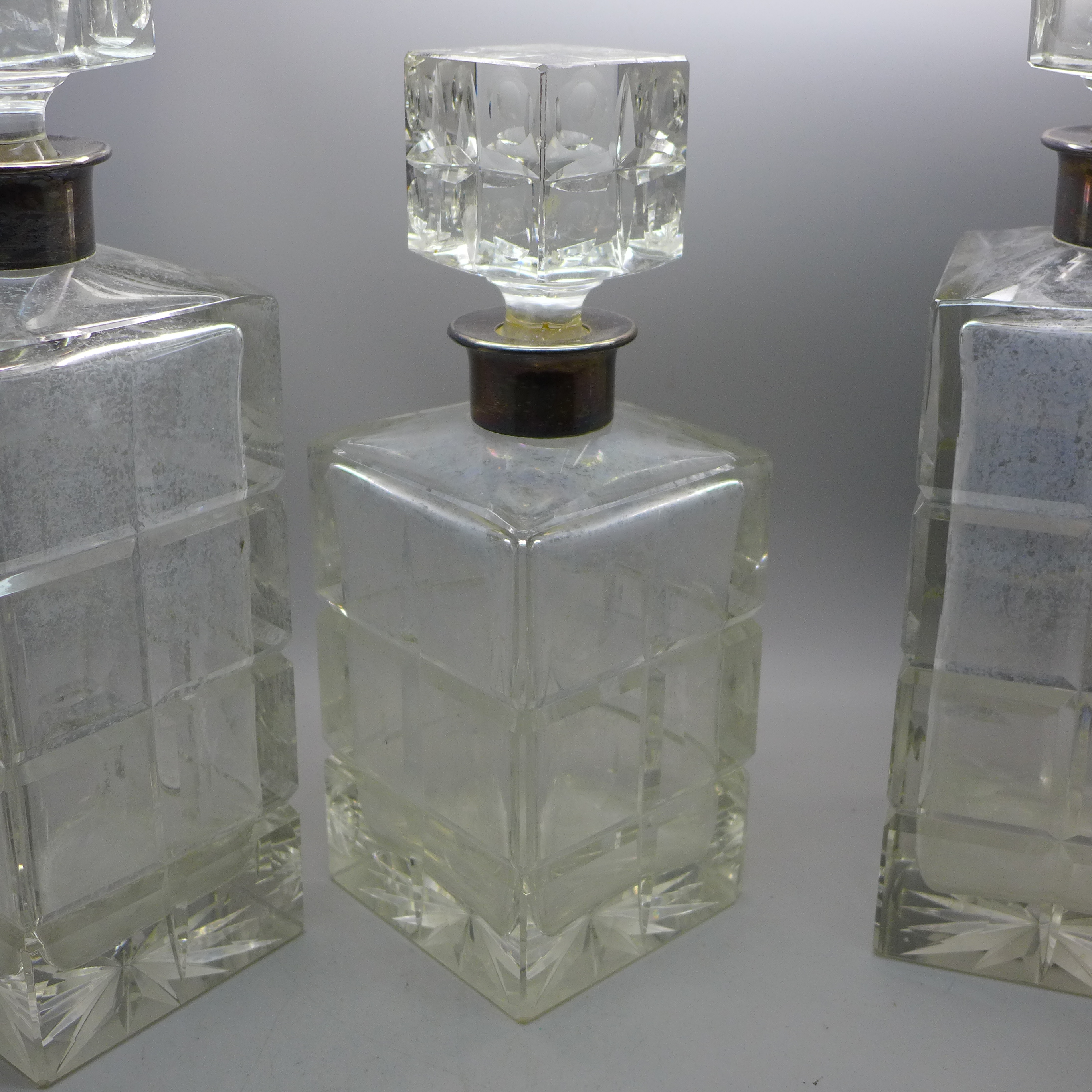 Three heavy crystal decanters (2+1), with silver collars, Israel Freeman & Son Ltd, London 1966 - - Image 2 of 8