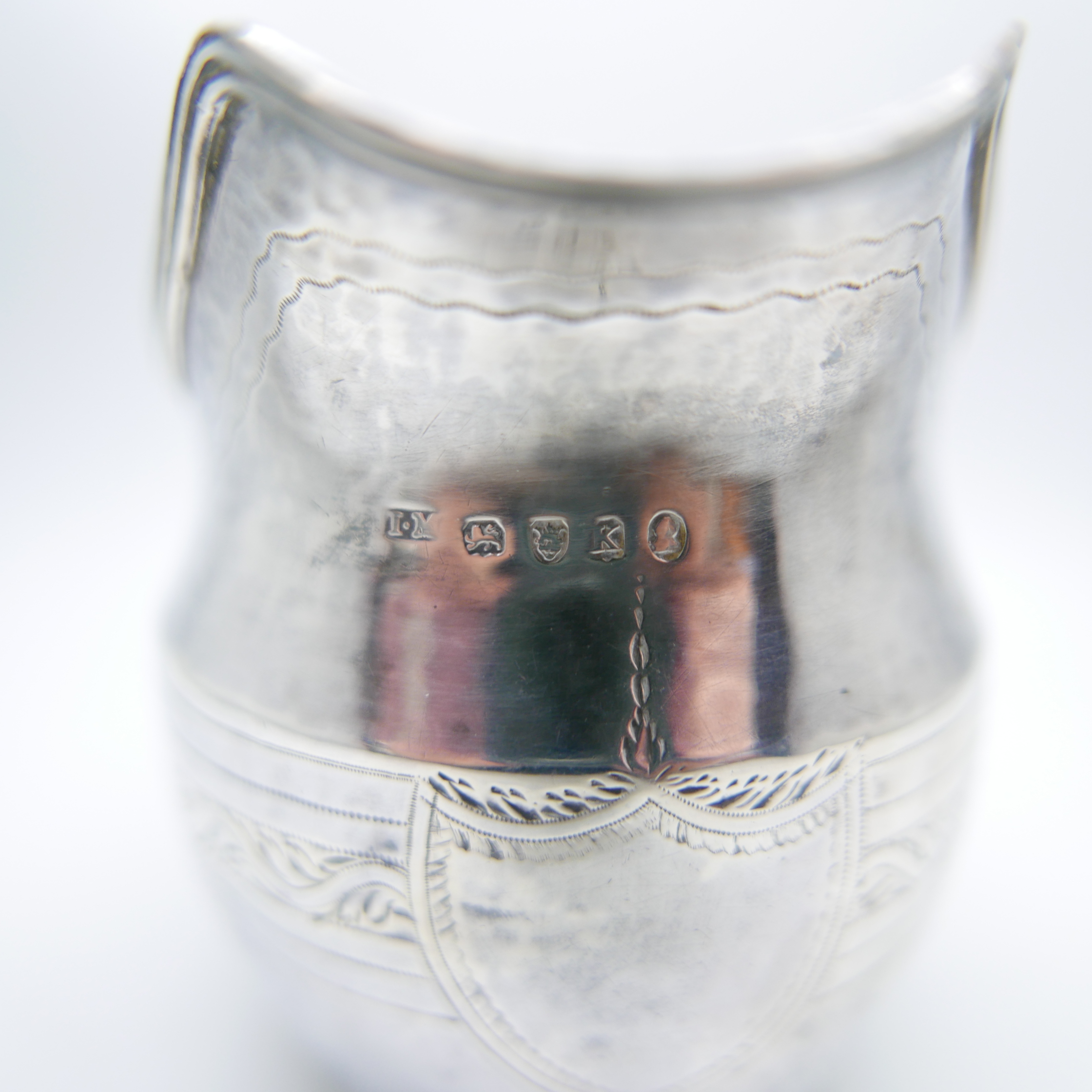 A George III silver cream jug, by John Merry, London 1805, 94.4g - Image 3 of 5