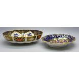 Two Royal Crown Derby 1128 Imari pattern medium dishes, one with scallop edge, 16cm