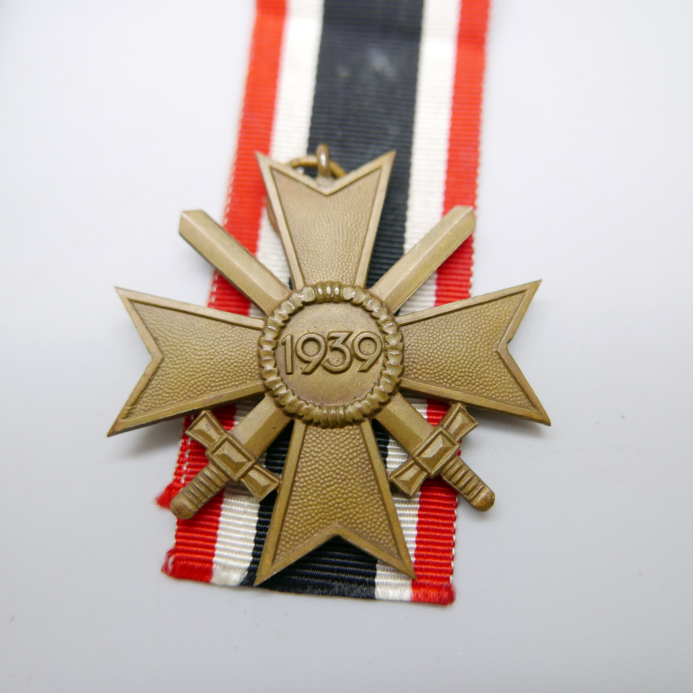 A German Third Reich War Merit Cross and a Winston Churchill medallion - Image 4 of 4