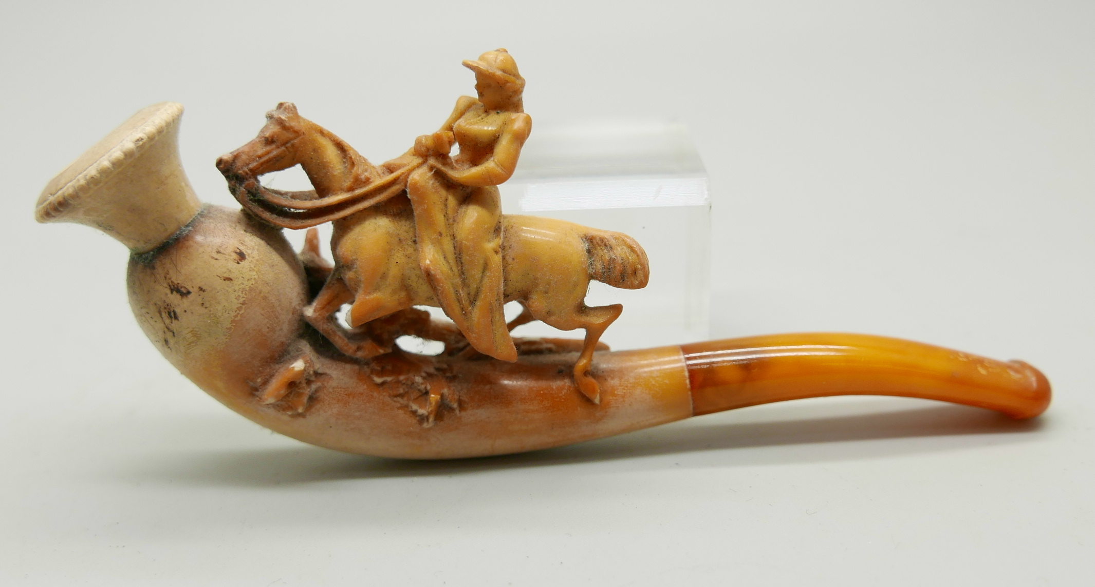 Three carved Meerschaum pipes, cased - Image 6 of 13