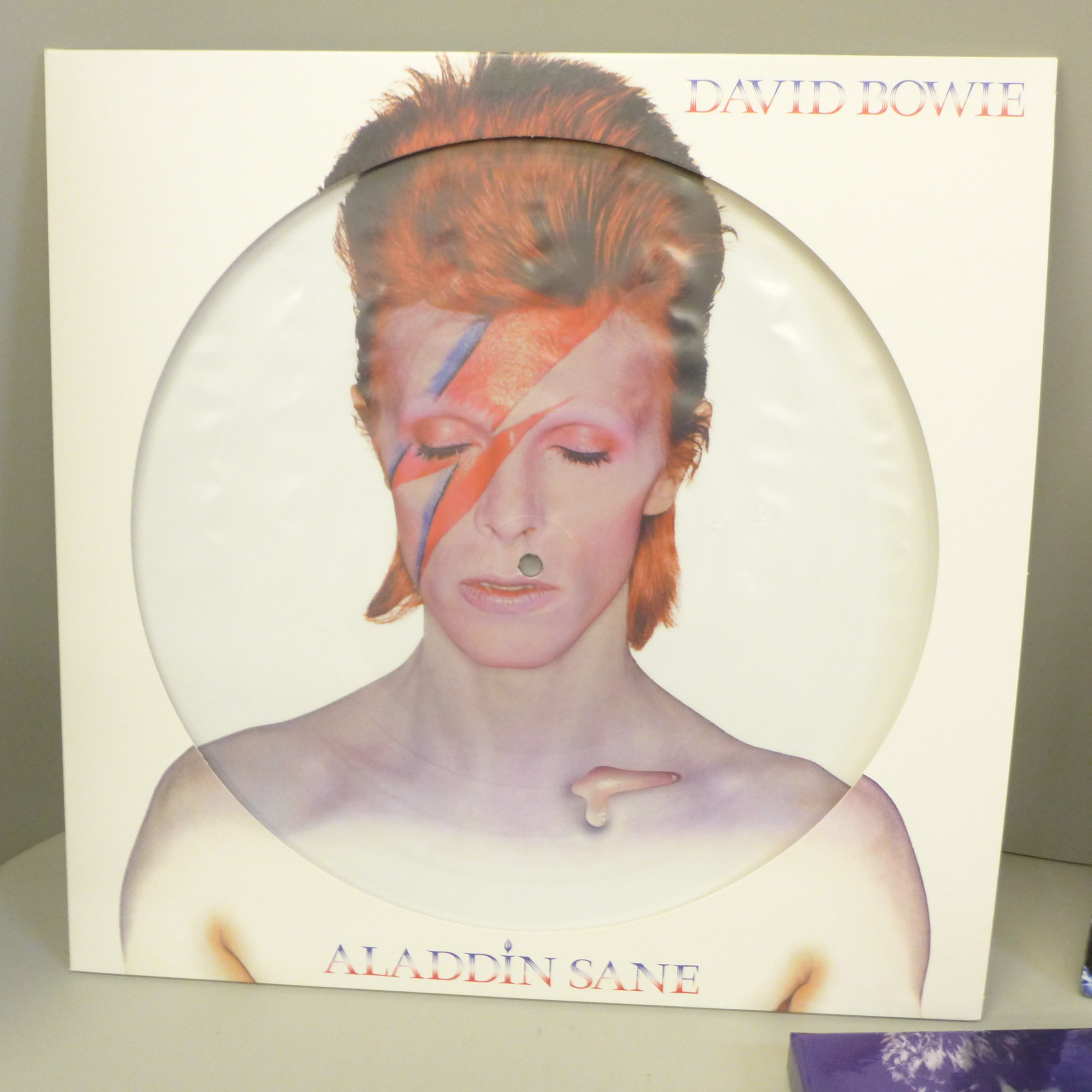 David Bowie, Space Oddity two-single box set and a limited edition picture disc, Planet Earth Is - Image 3 of 4