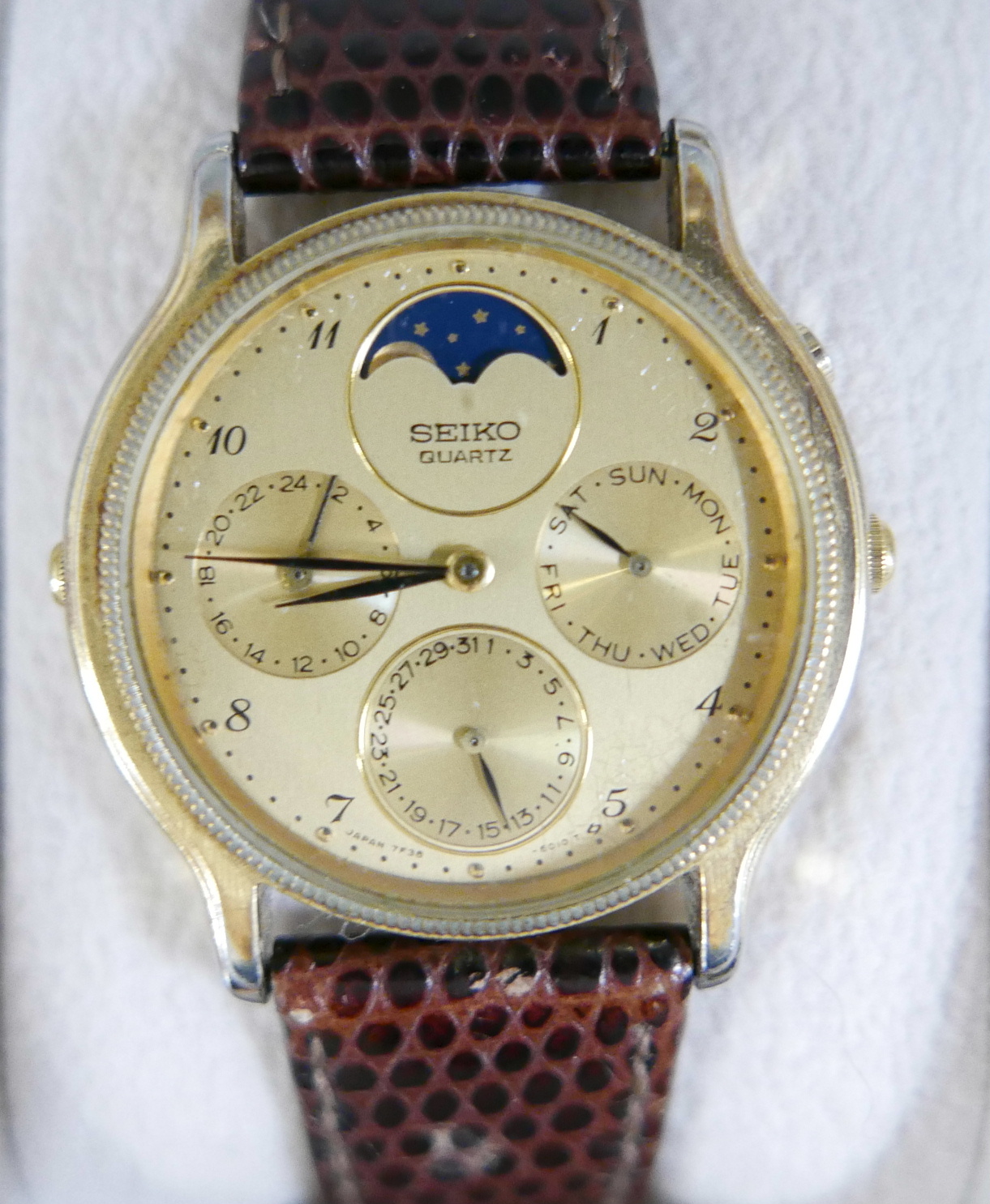 Ten gentleman's wristwatches, Accurist, Lorus, Emporio Armani, Continental, Pulsar, Seiko, - Image 8 of 8