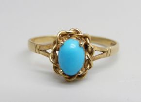 A 9ct gold and turquoise ring, 1.5g, N
