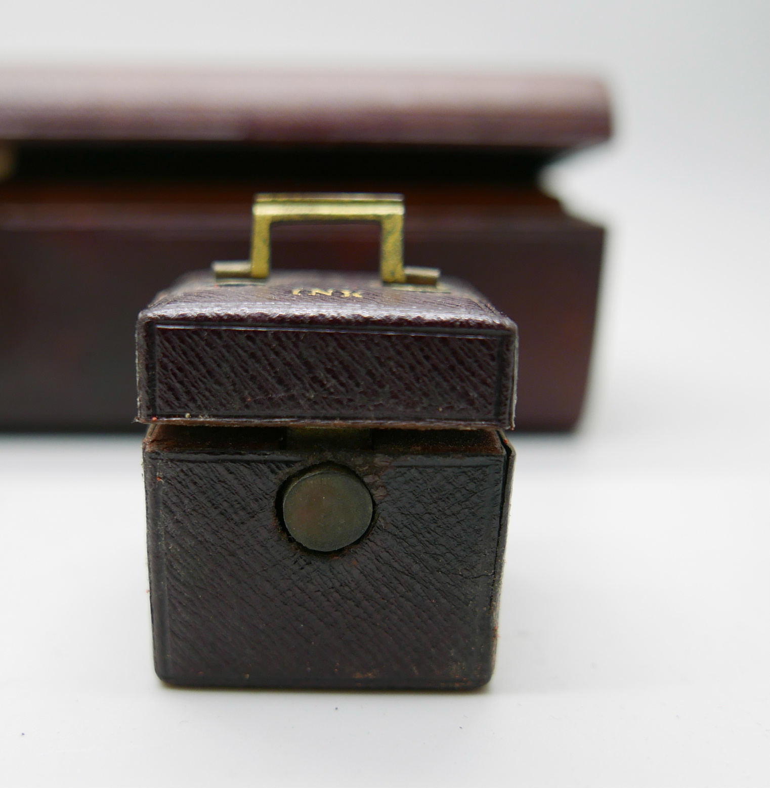A vintage Moroccan leather pen box with small inkwell, Houghton 169 New Bond Street, inner liner box - Bild 3 aus 4