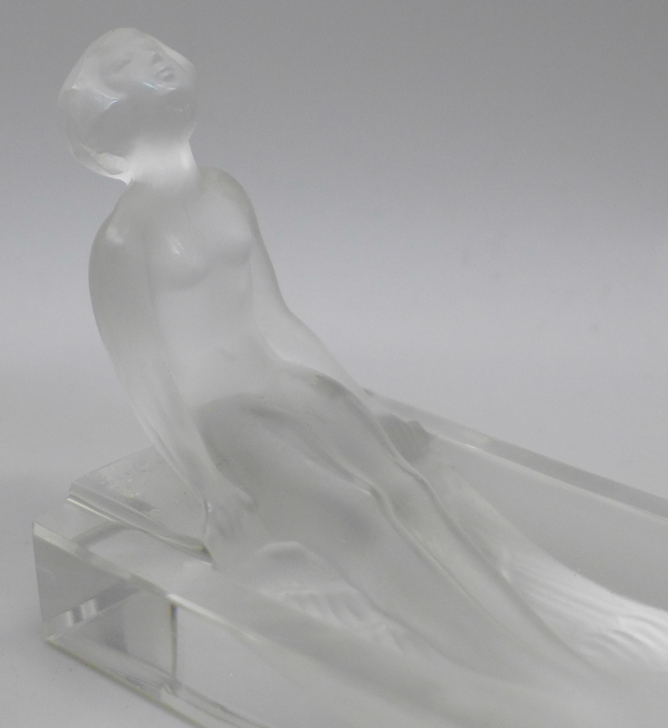 A Desna crystal cigarette box with model of a female nude to the lid and a small crystal tray with - Image 3 of 3