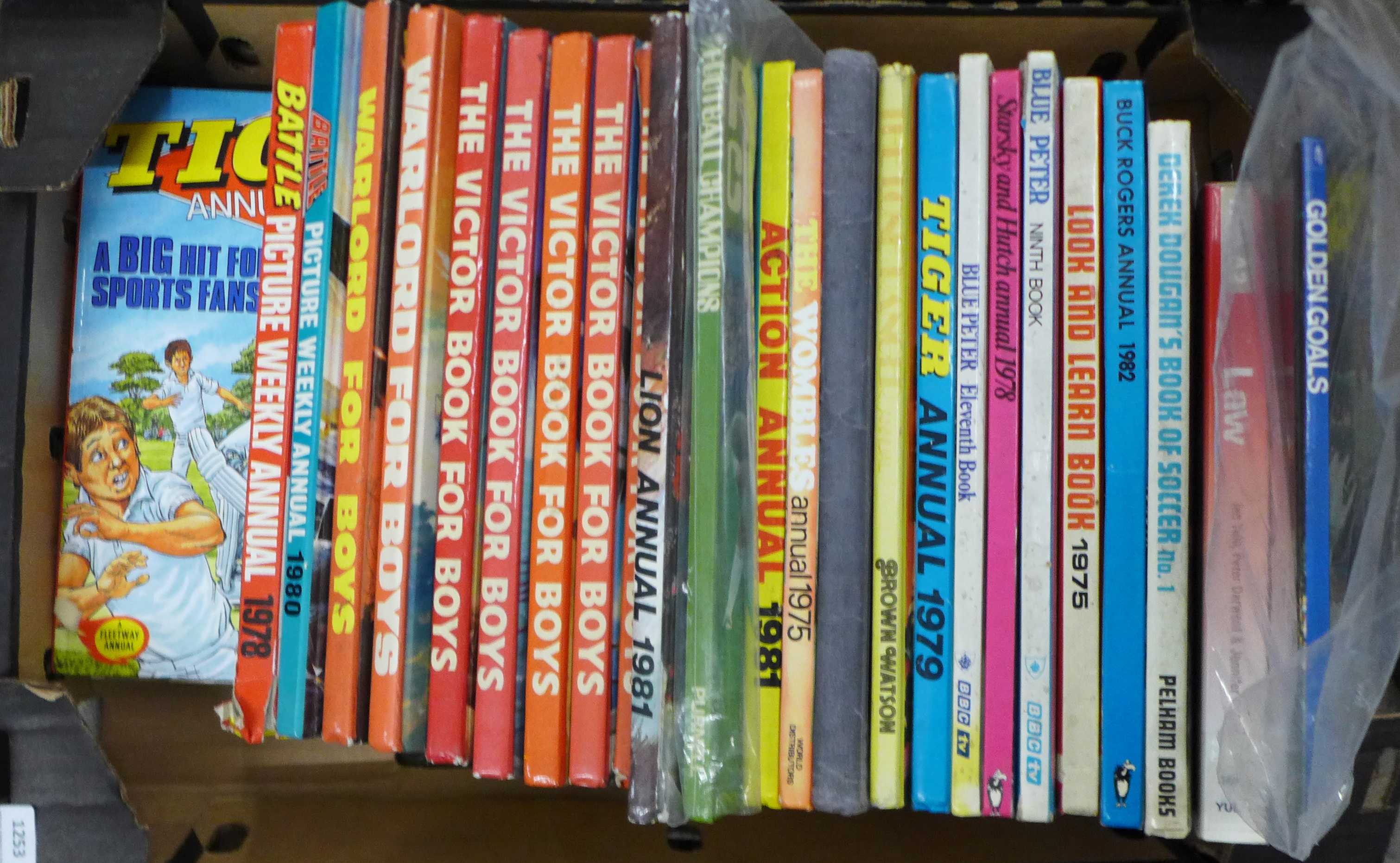 A collection of boys annuals; Battle, The Victory Book For Boys, Blue Peter Annuals, etc. **PLEASE - Image 2 of 4