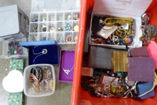 A collection of fashion jewellery