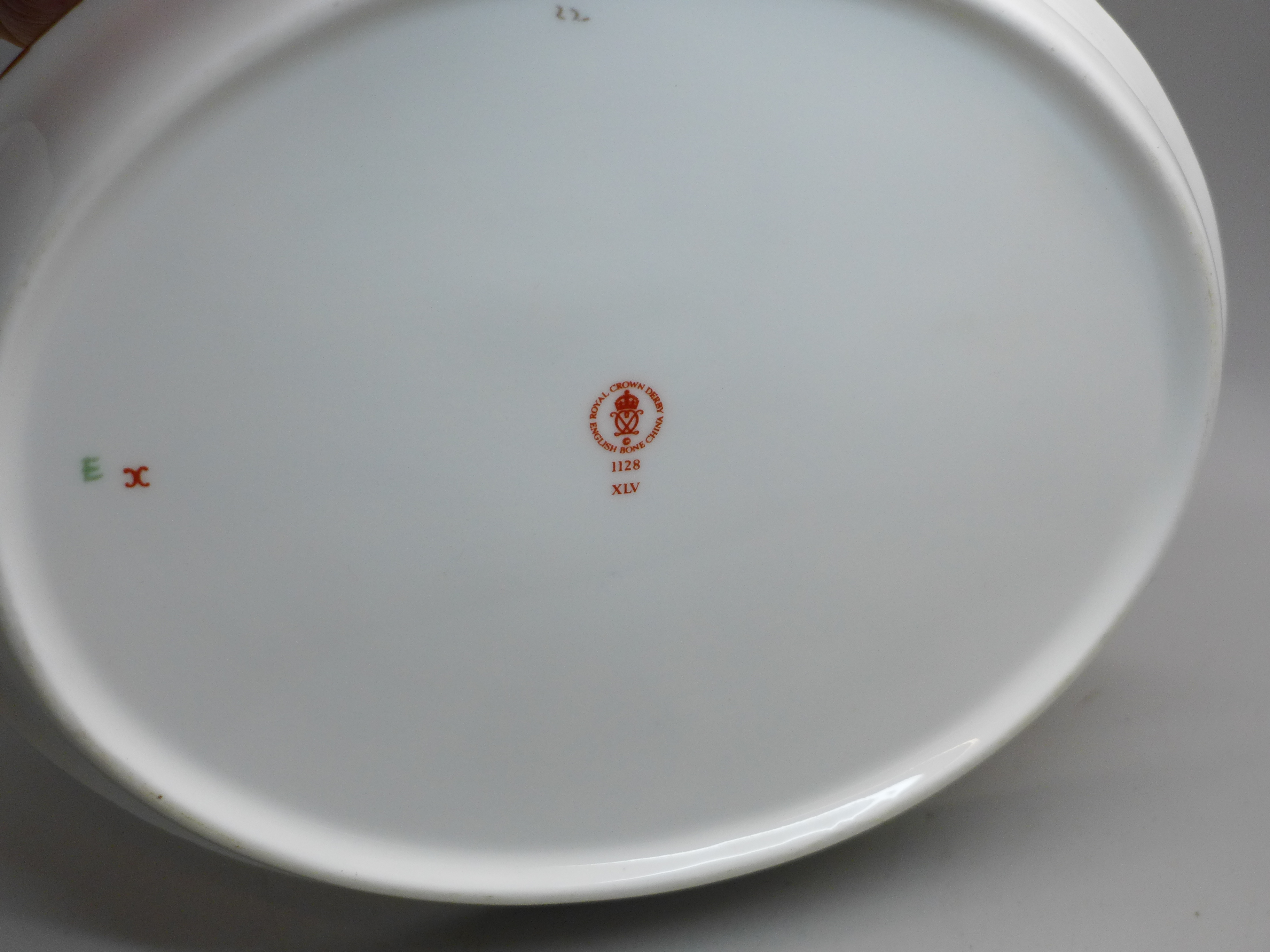 A Royal Crown Derby 1128 Imari pattern miniature oval gallery tray, 19cm - Image 3 of 3