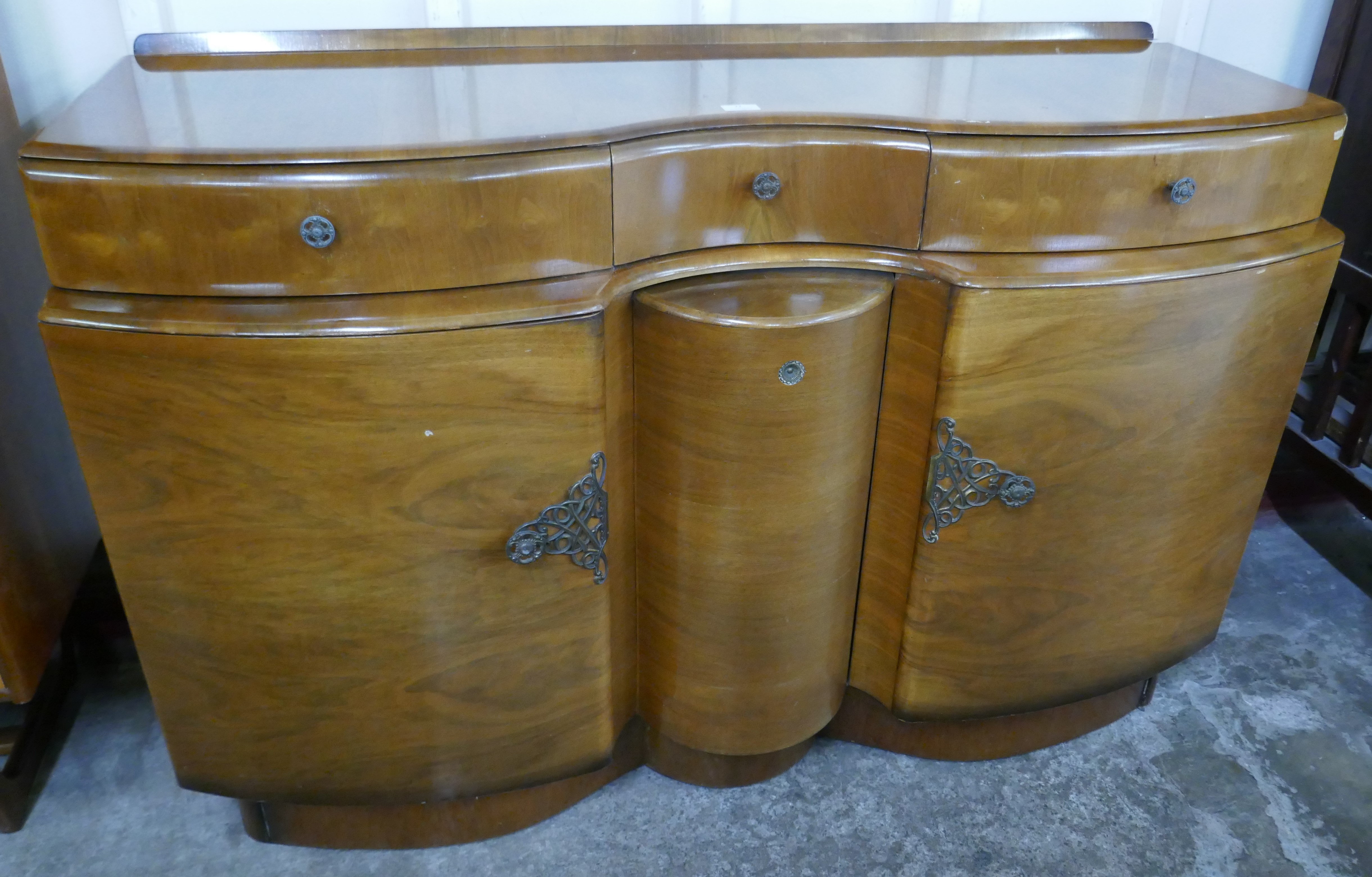 A walnut cocktail sideboard - Image 2 of 2