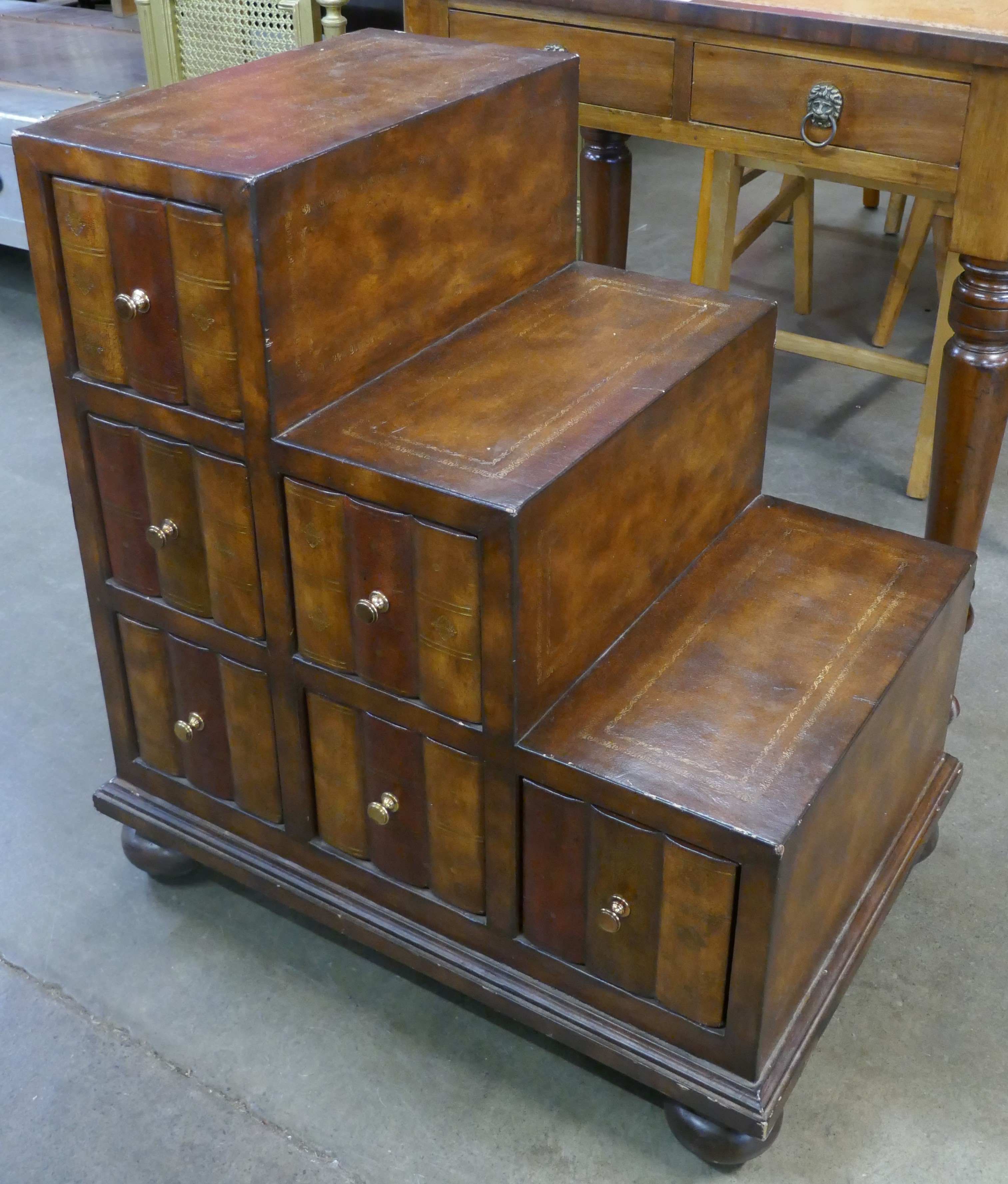 A set of mahogany library steps - Image 3 of 4