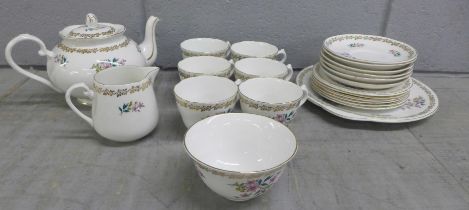A Royal Grafton six setting tea service, 22 pieces **PLEASE NOTE THIS LOT IS NOT ELIGIBLE FOR IN-