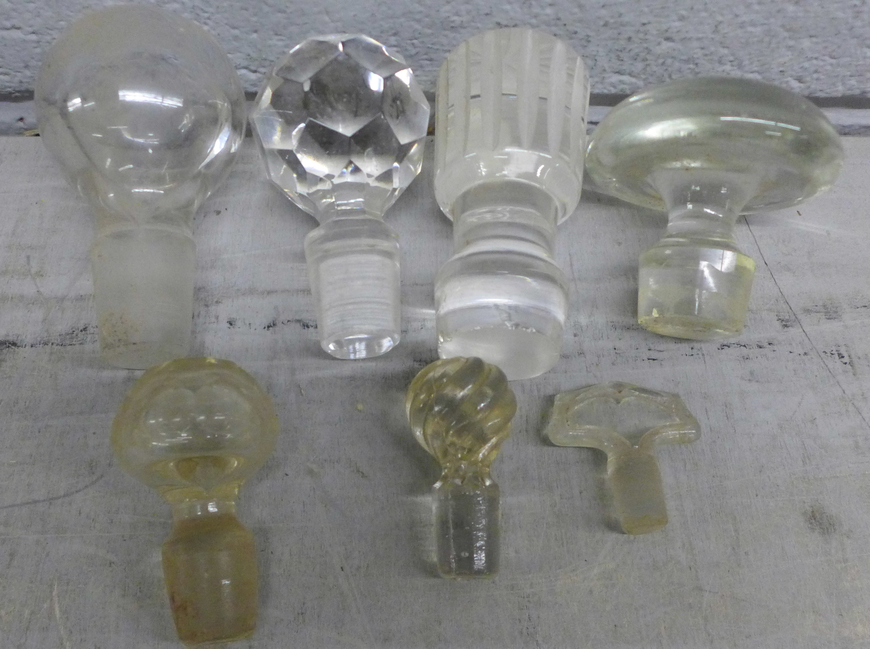 Blue glass liners and glass stoppers **PLEASE NOTE THIS LOT IS NOT ELIGIBLE FOR IN-HOUSE POSTING AND - Image 2 of 3