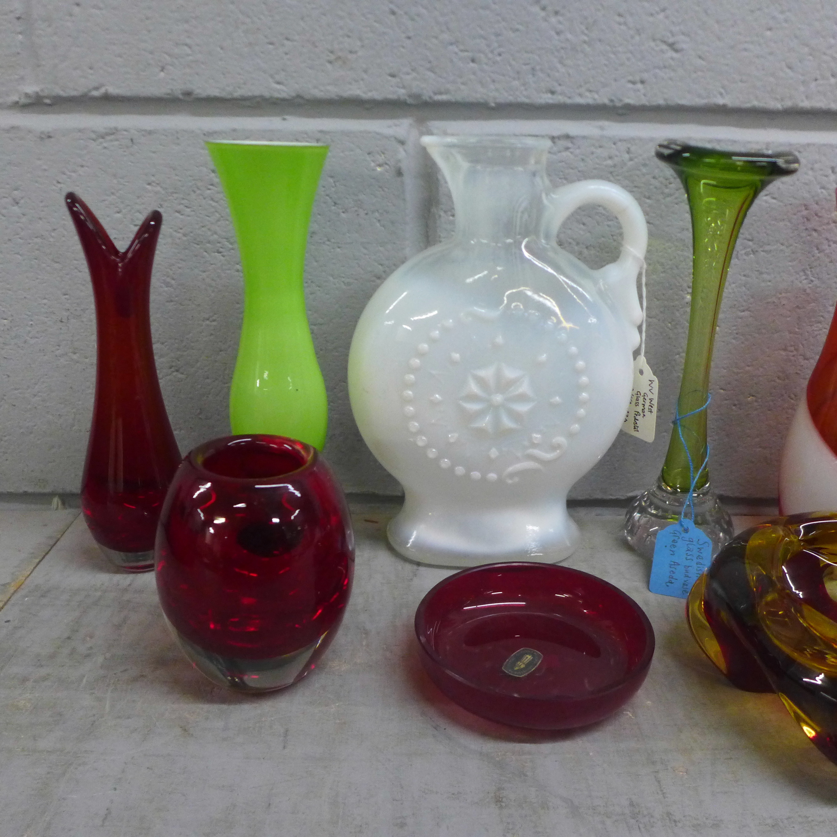A box of mixed coloured glass including Murano clown, West German vase, Swedish bud vases **PLEASE - Image 3 of 4