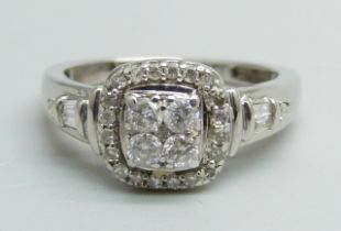 A 9ct white gold ring set with diamonds, 2.7g, K