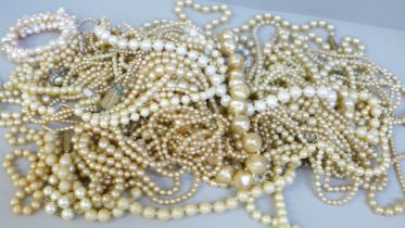 A collection of faux pearl jewellery