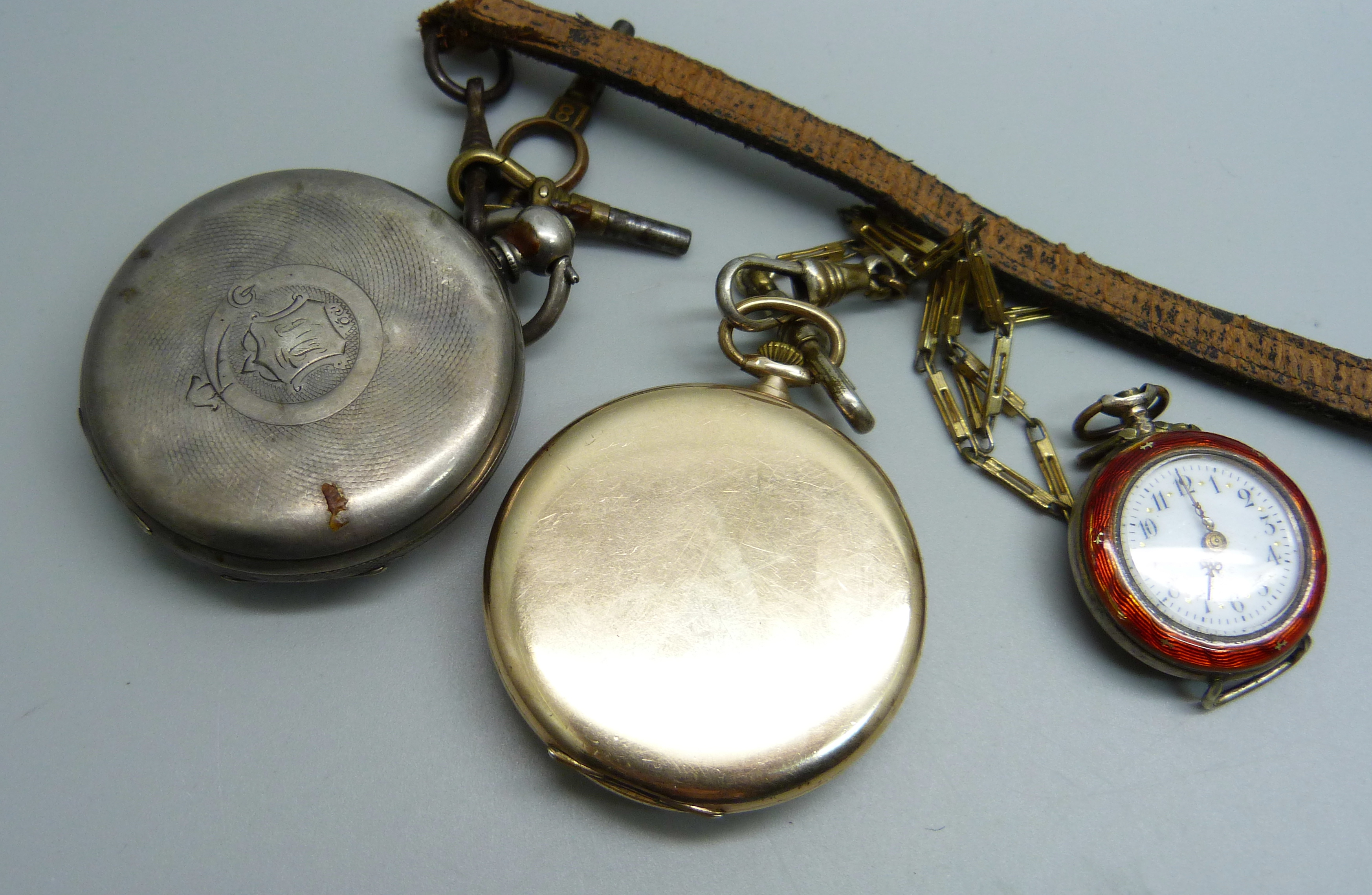 A silver pocket watch with silver dial, a gold plated Tempo pocket watch and a silver gilt .800 - Image 3 of 7