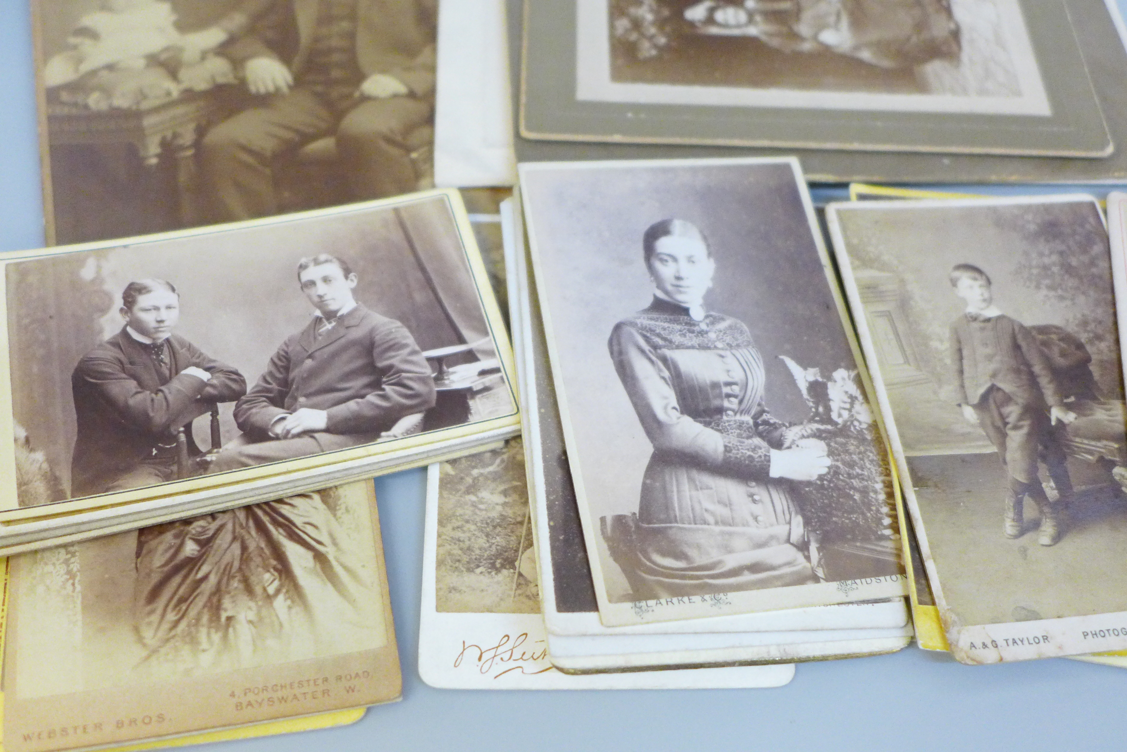 A collection of cabinet cards, carte de visite cards and postcards - Image 7 of 7
