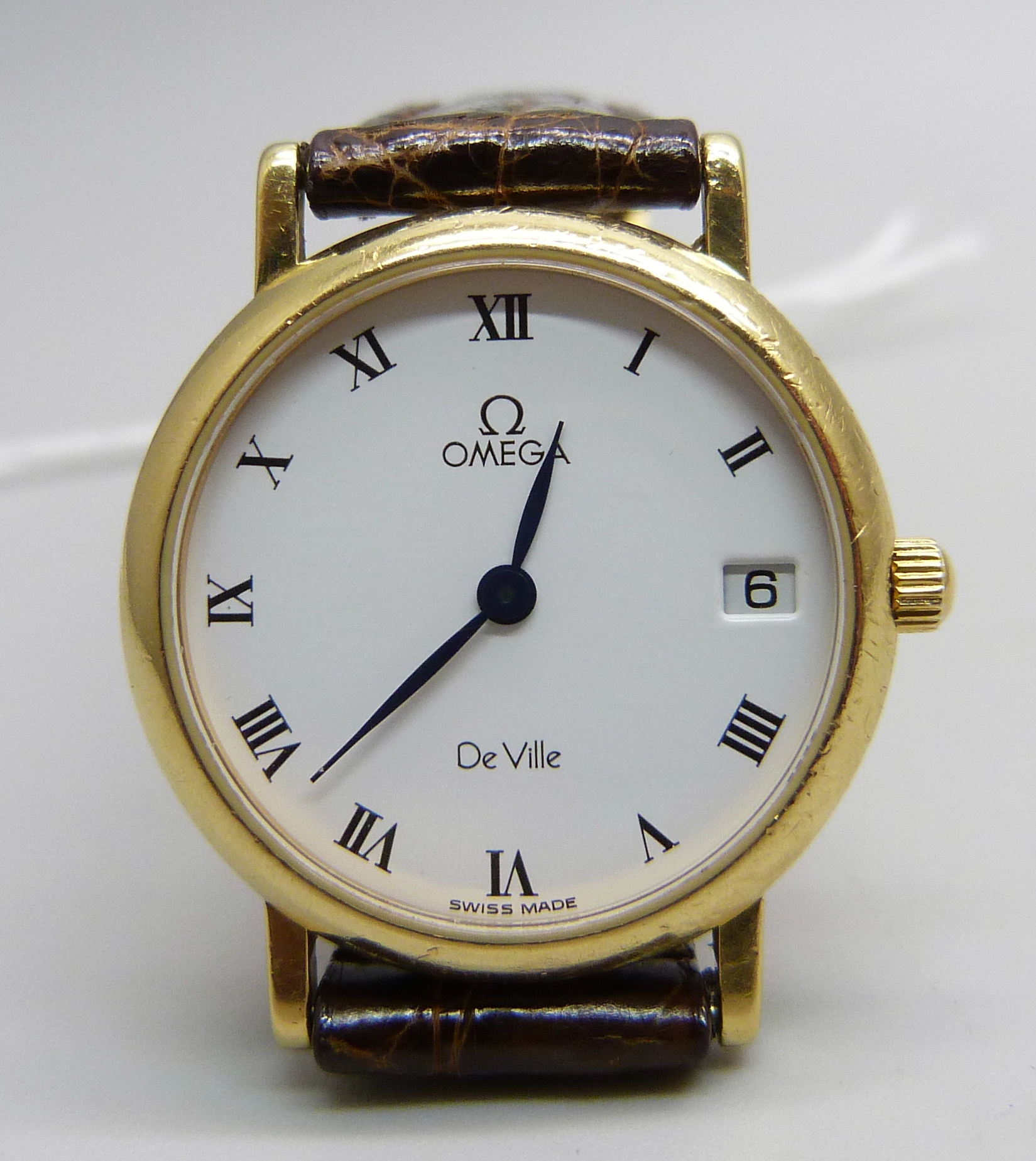 A lady's 18ct gold cased Omega De Ville wristwatch, 24mm case