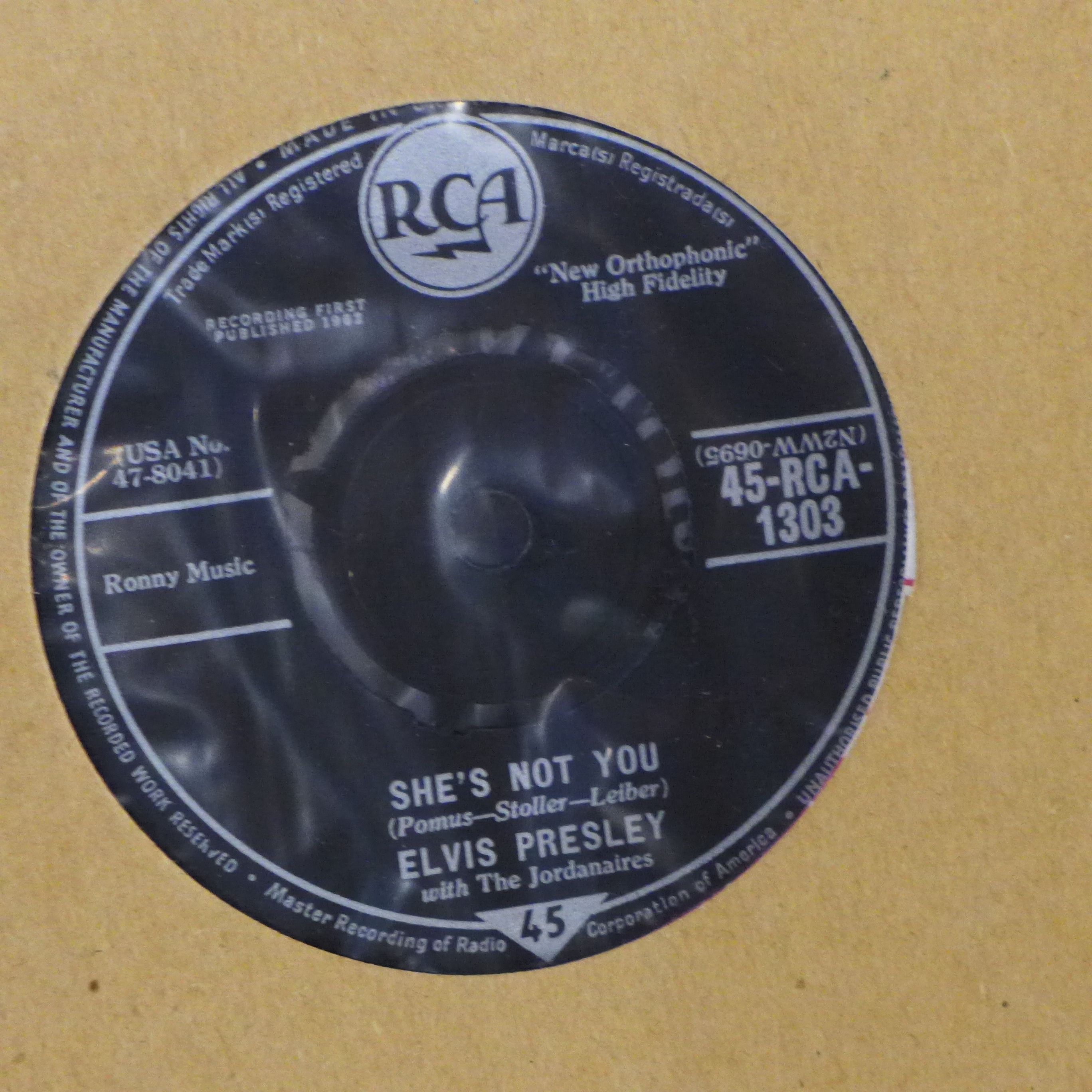 A collection of Elvis Presley LP records, 7" singles, EPs including Elvis Golden Records - Image 3 of 4