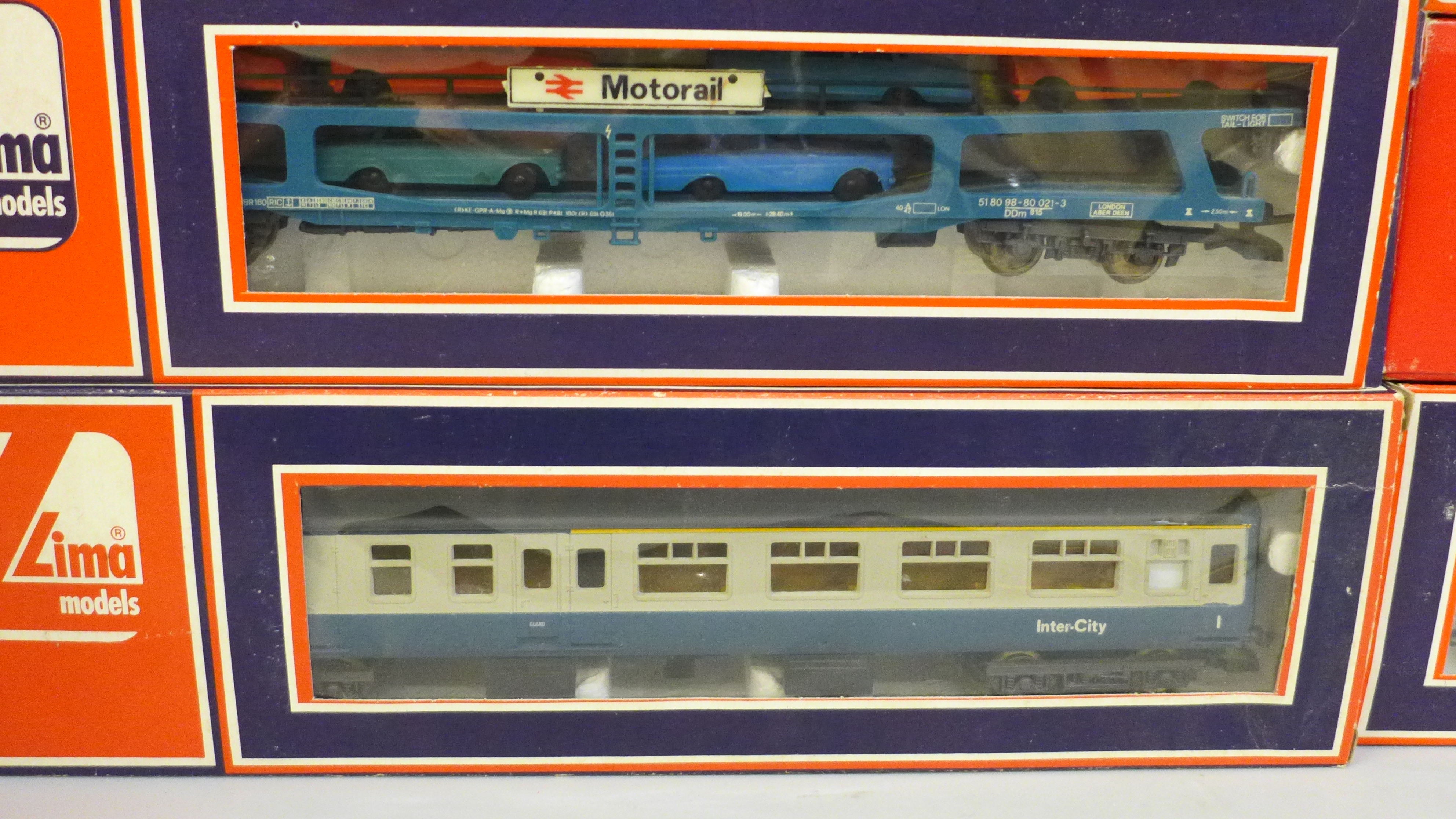 A collection of 00 gauge model rail; Hornby R437 BR Coach composite, Lima models Clay Cross plank - Image 3 of 3