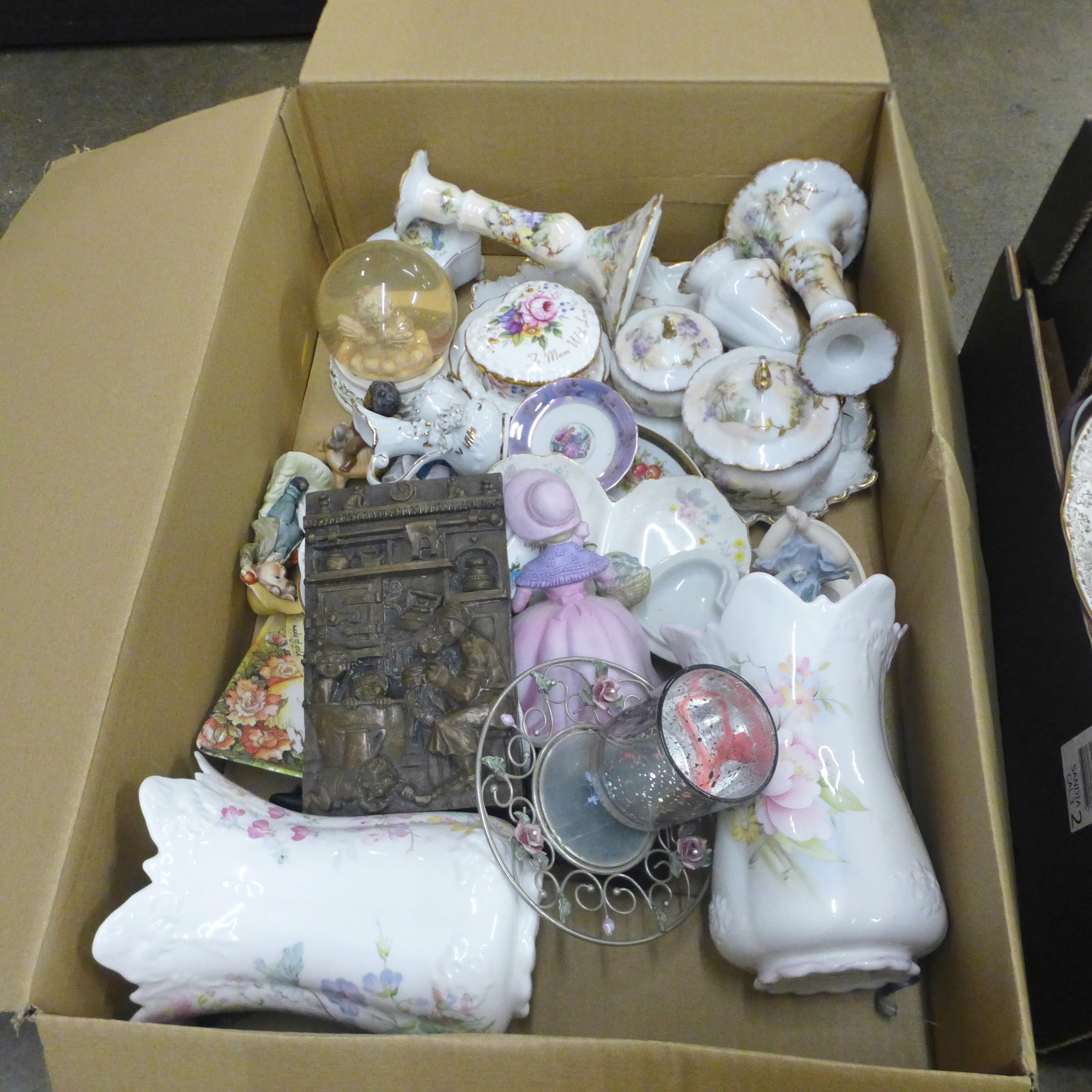 Eight boxes of mixed household china, ornaments, decorative plates, figures, blue and white china, - Image 9 of 9