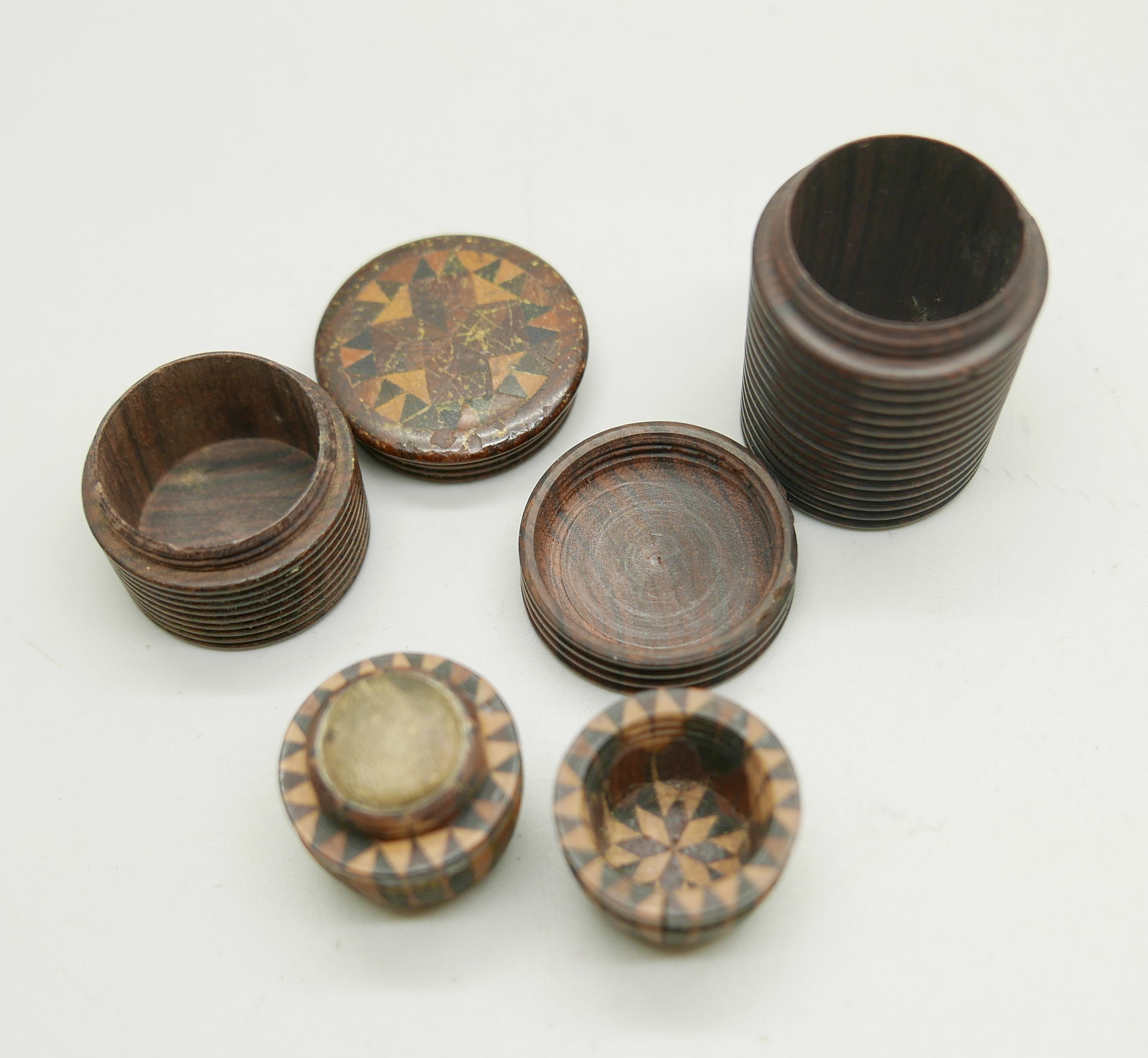 A collection of treen; three marquetry boxes and two snuff boxes including one in the form of a shoe - Image 5 of 8