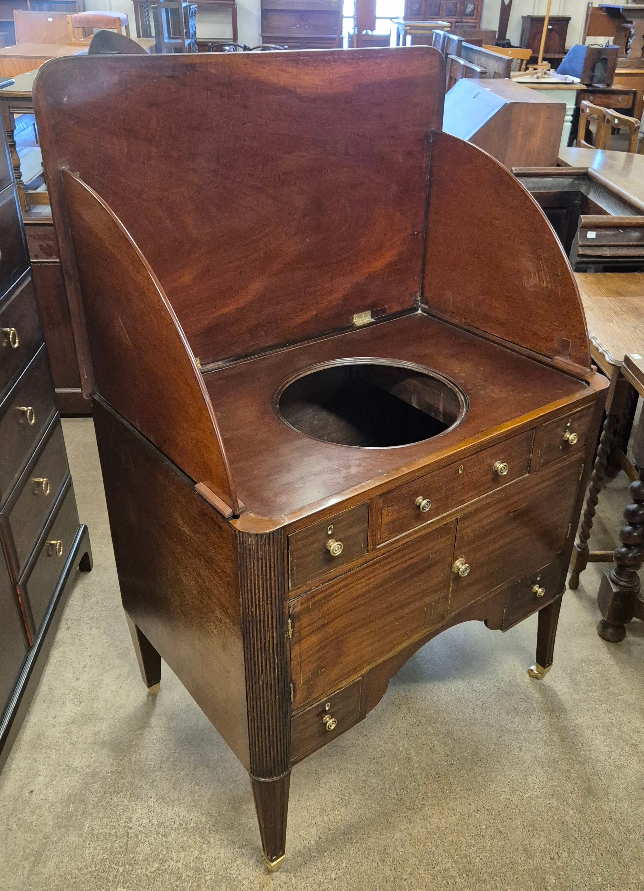 A George IV mahogany washstand