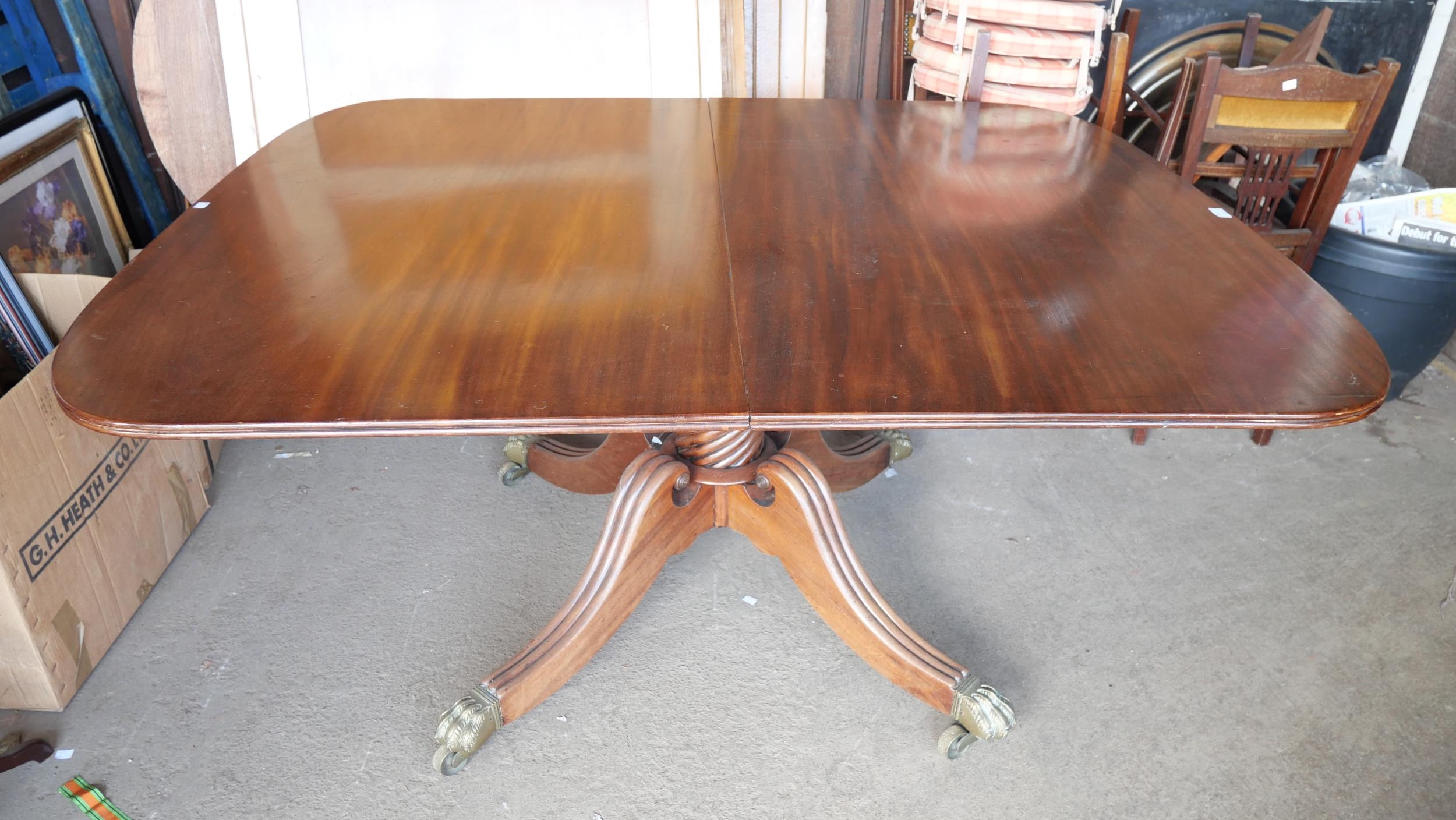 A George IV mahogany dining table - Image 2 of 2
