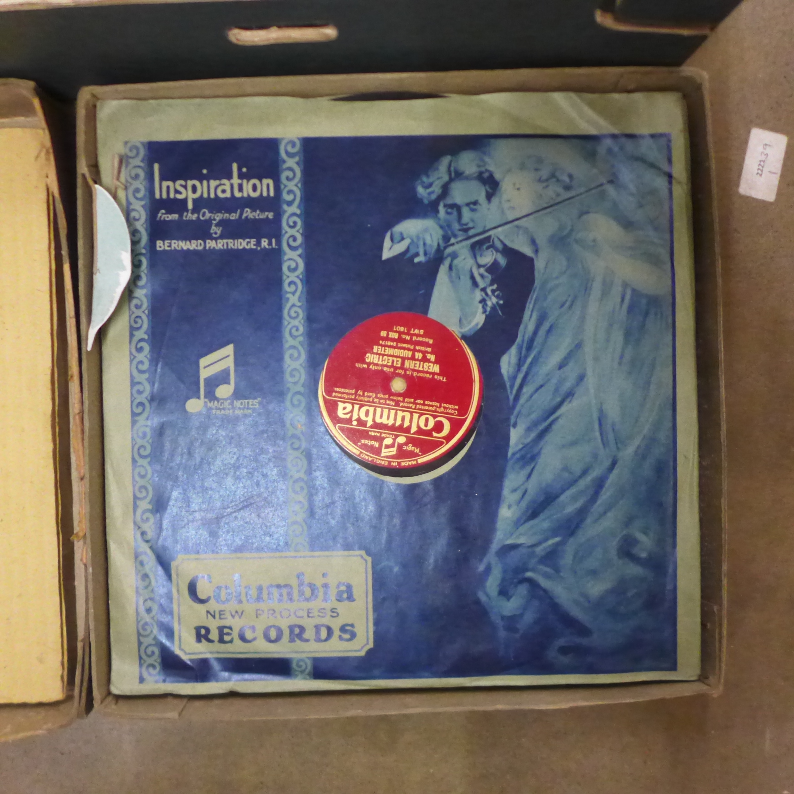 A box of 1960s 7" singles, LPs and 78 RPM records **PLEASE NOTE THIS LOT IS NOT ELIGIBLE FOR IN- - Image 2 of 4