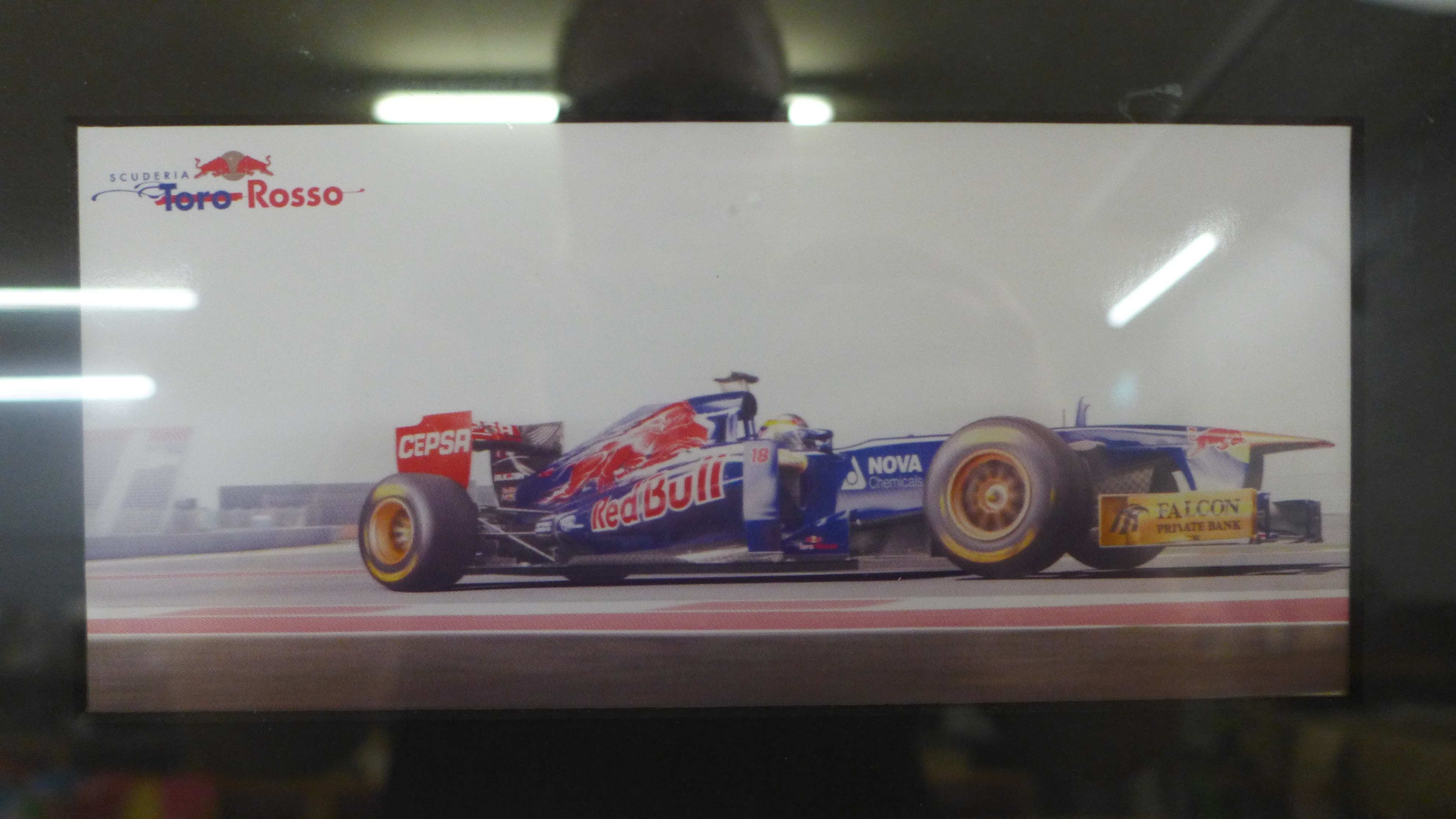 Three motor racing autograph displays, Jean-Eric Vergne, Mark Webber and Kimi Räikkönen, each with - Bild 5 aus 9