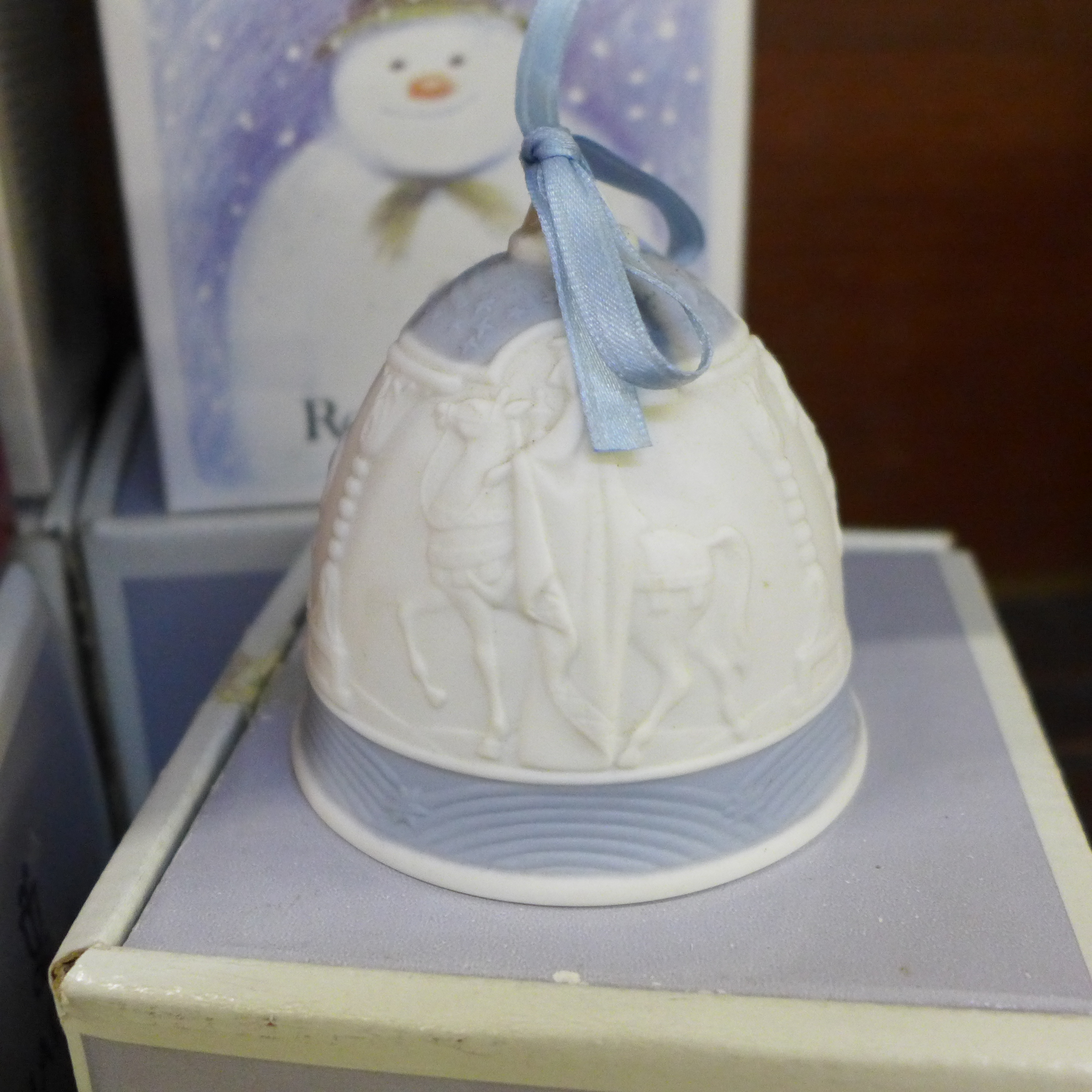 Fourteen Lladro anniversary bells, most in original boxes, 1990 onwards - Image 3 of 4