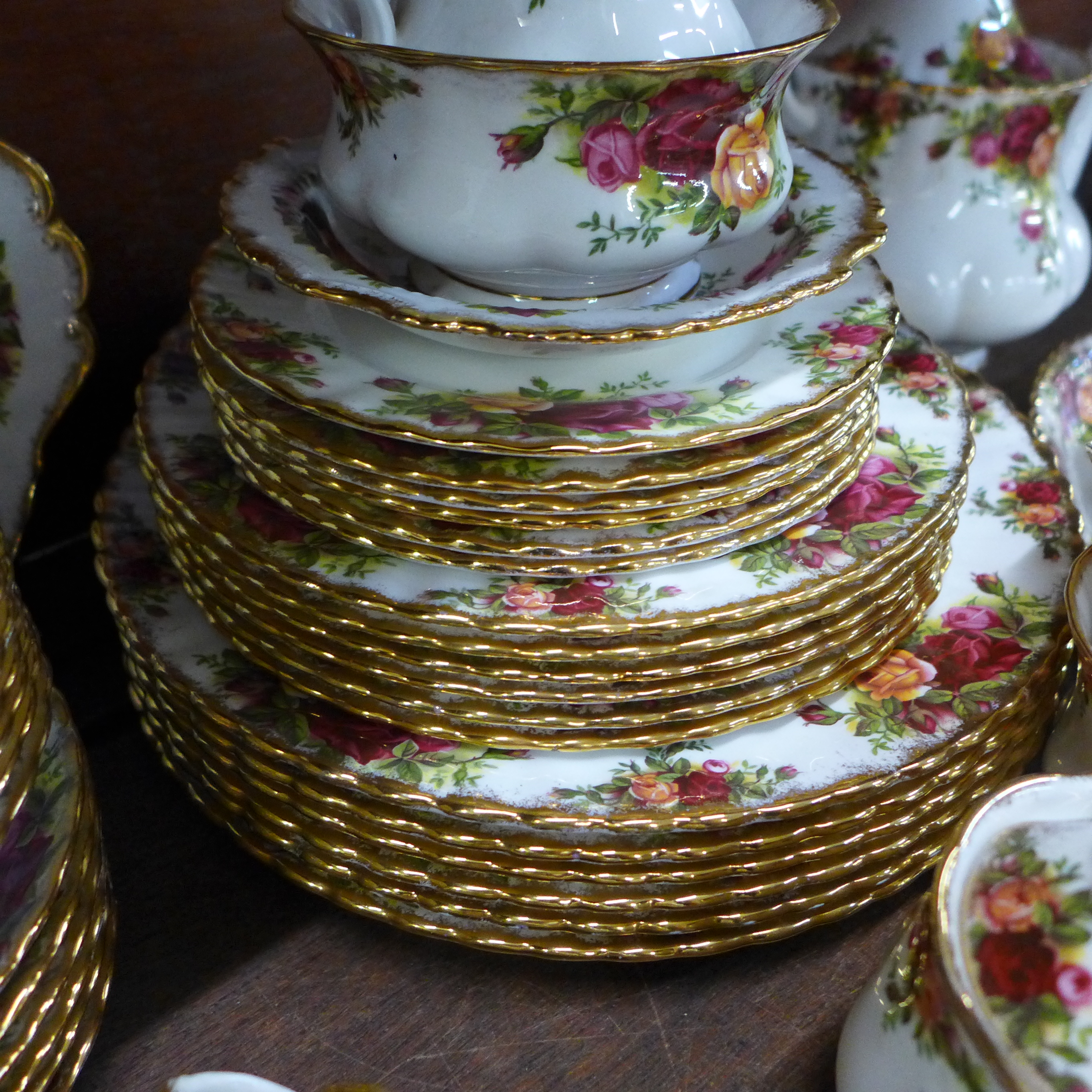 A Royal Albert Old Country Roses six setting tea and dinner service with dinner, side and tea - Image 3 of 4