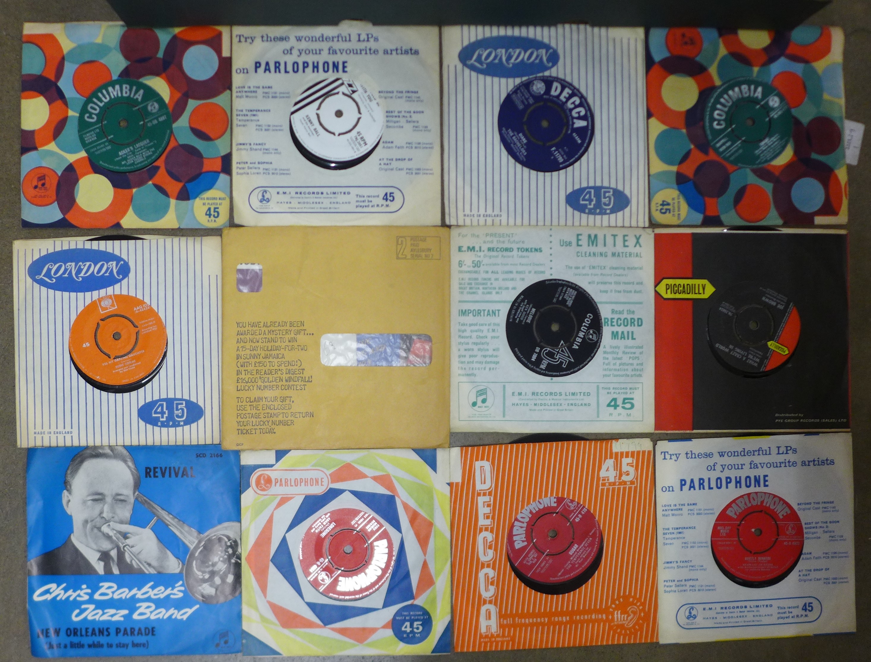 A box of 1960s 7" singles, LPs and 78 RPM records **PLEASE NOTE THIS LOT IS NOT ELIGIBLE FOR IN- - Image 3 of 4