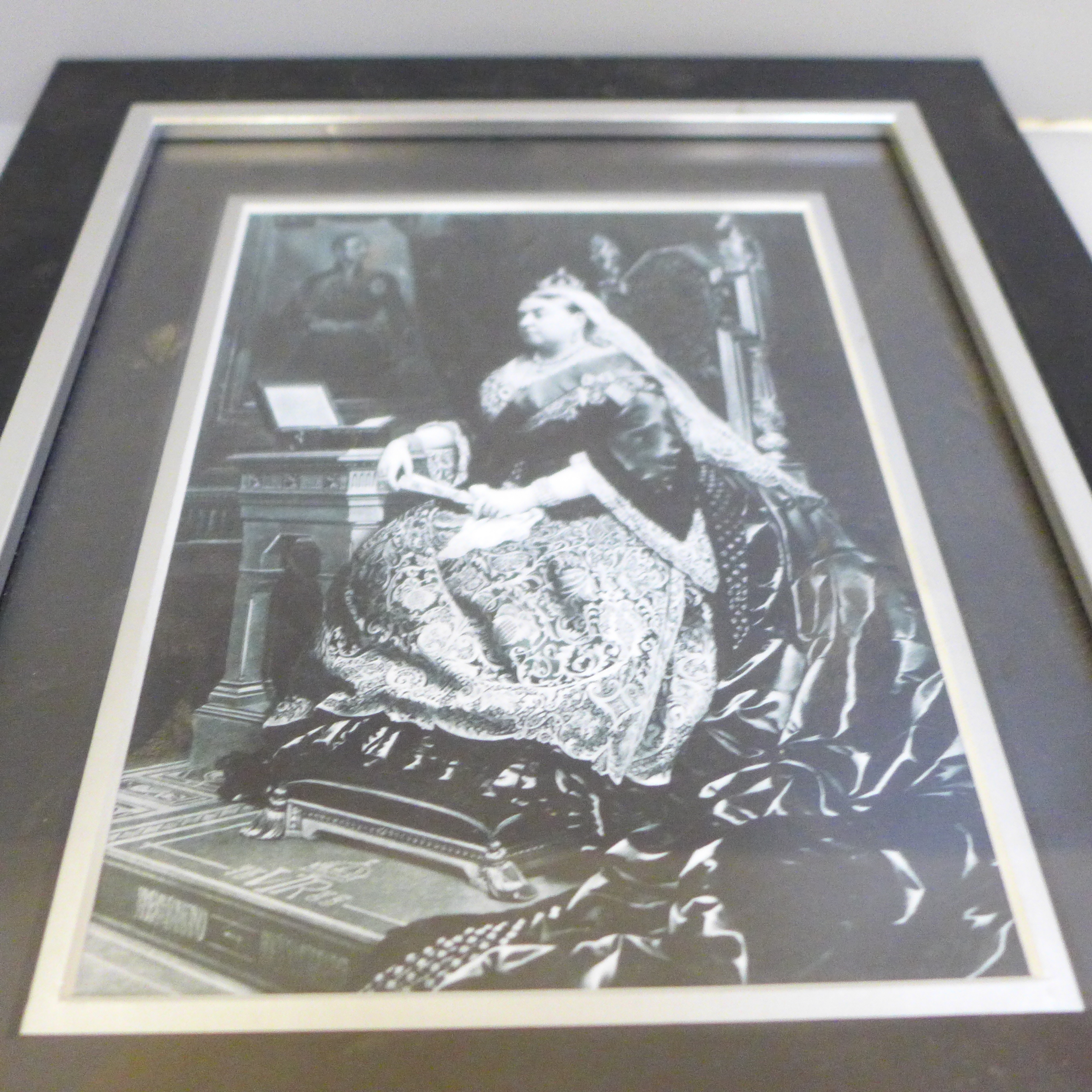 A Queen Victoria autograph and photograph display with A Sign of the Times AFTAL registered C.O.A. - Bild 3 aus 4