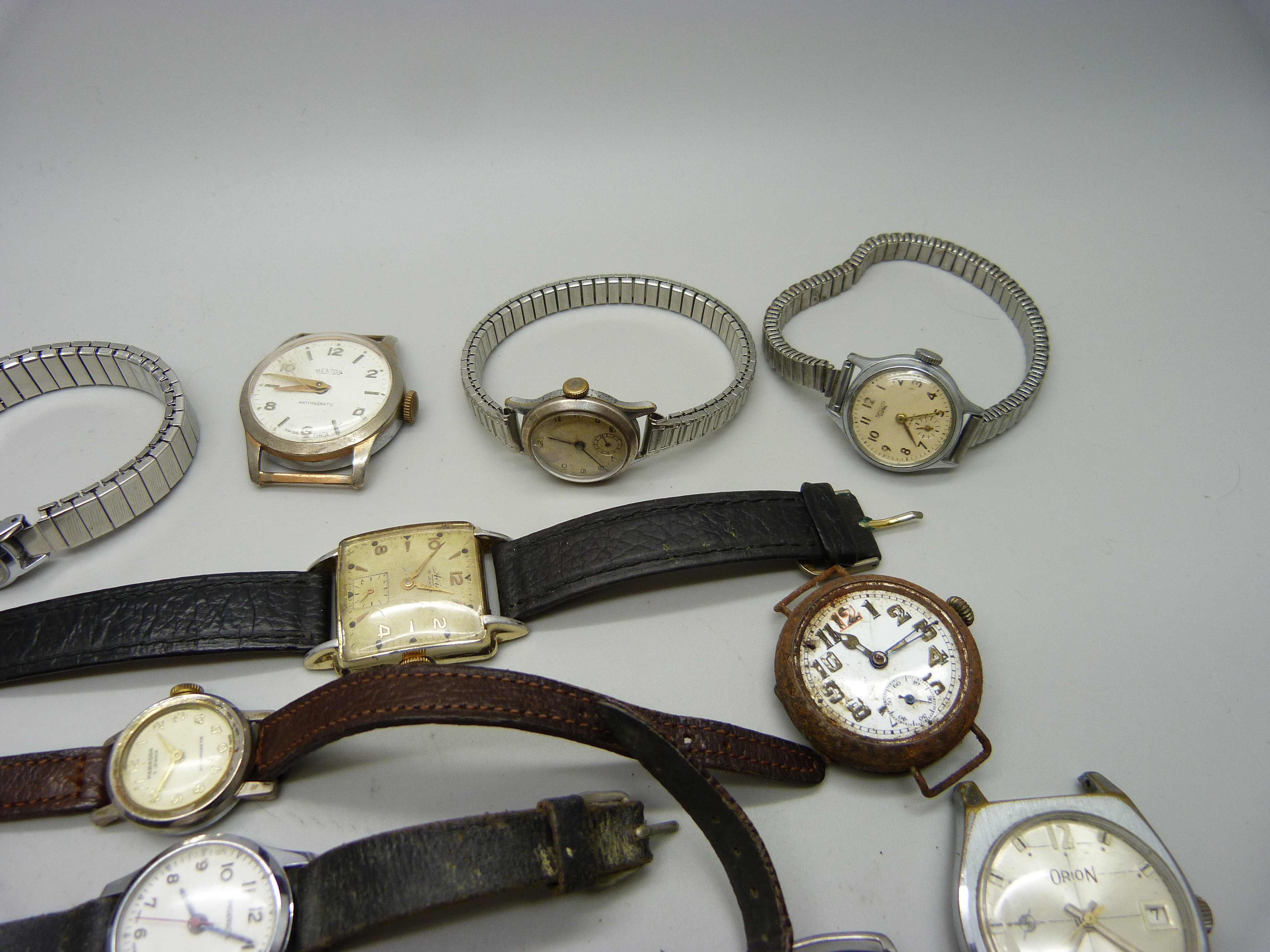 A collection of lady's and gentleman's mechanical wristwatches - Image 5 of 5