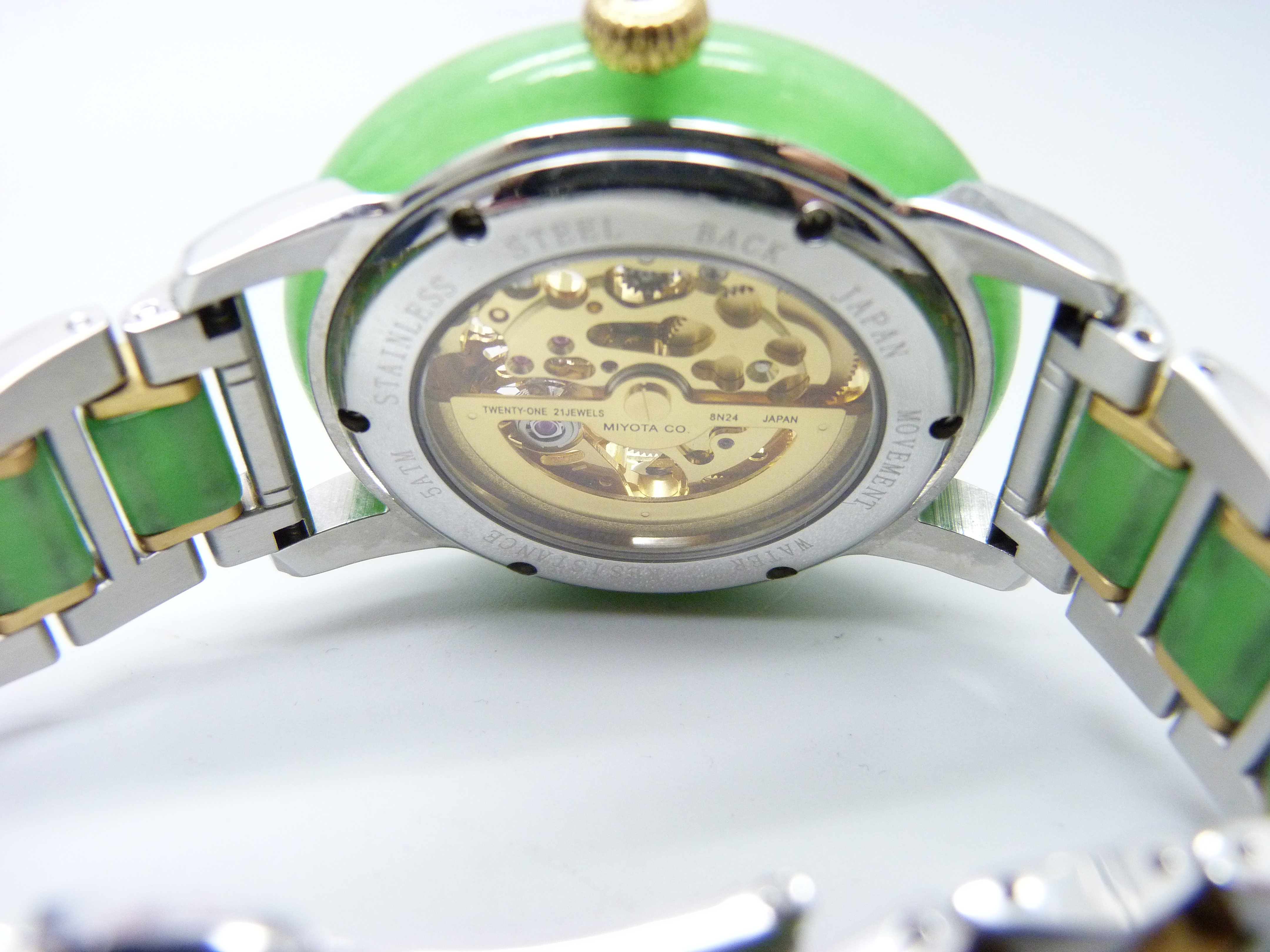 An Eon wristwatch with jade bezel and jade inset to bracelet strap, skeleton movement, 44mm - Bild 6 aus 6