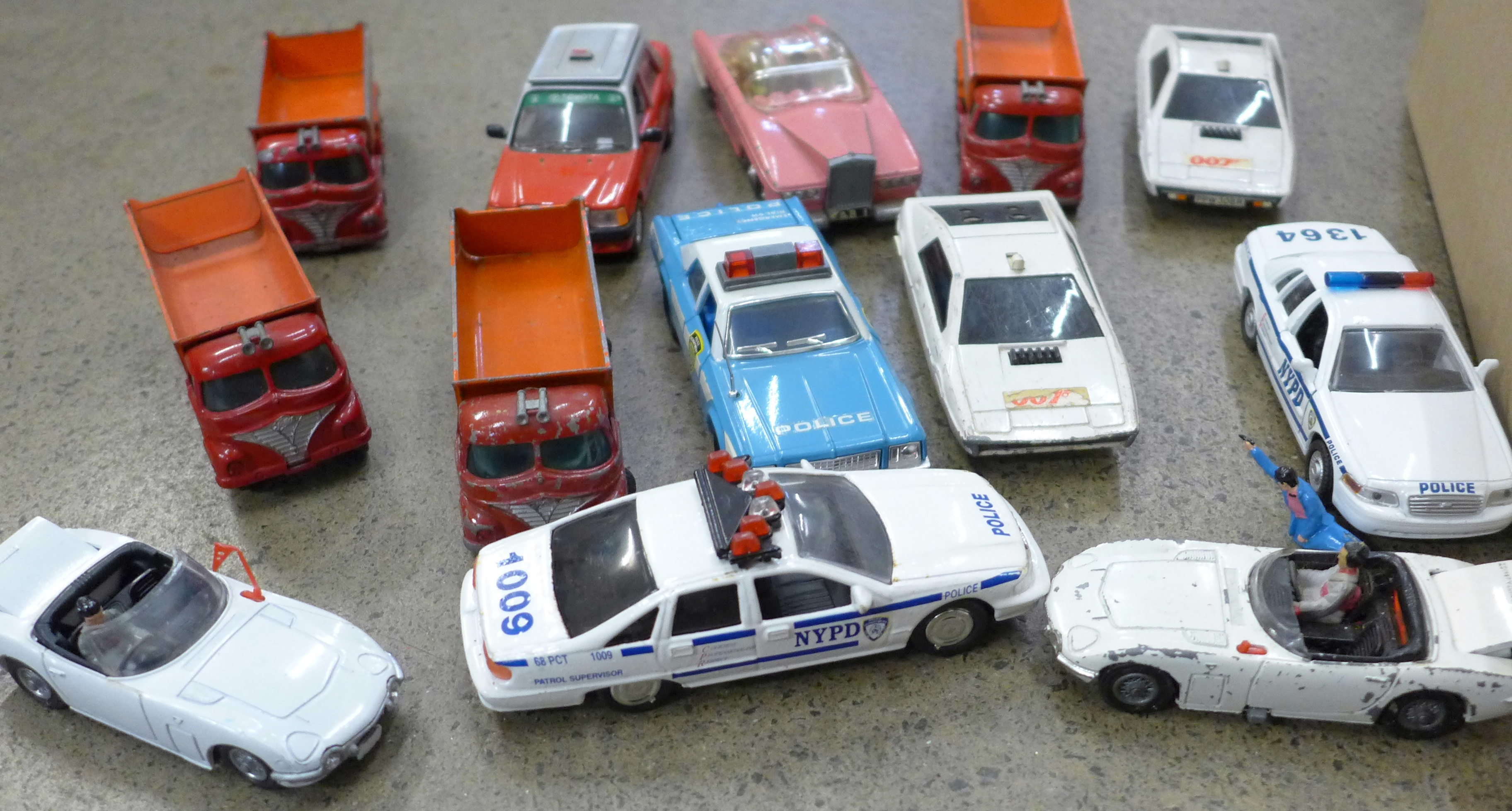 A collection of die-cast vehicles including Dinky and Corgi, Chitty Chitty Bang Bang, James Bond 007 - Image 2 of 4