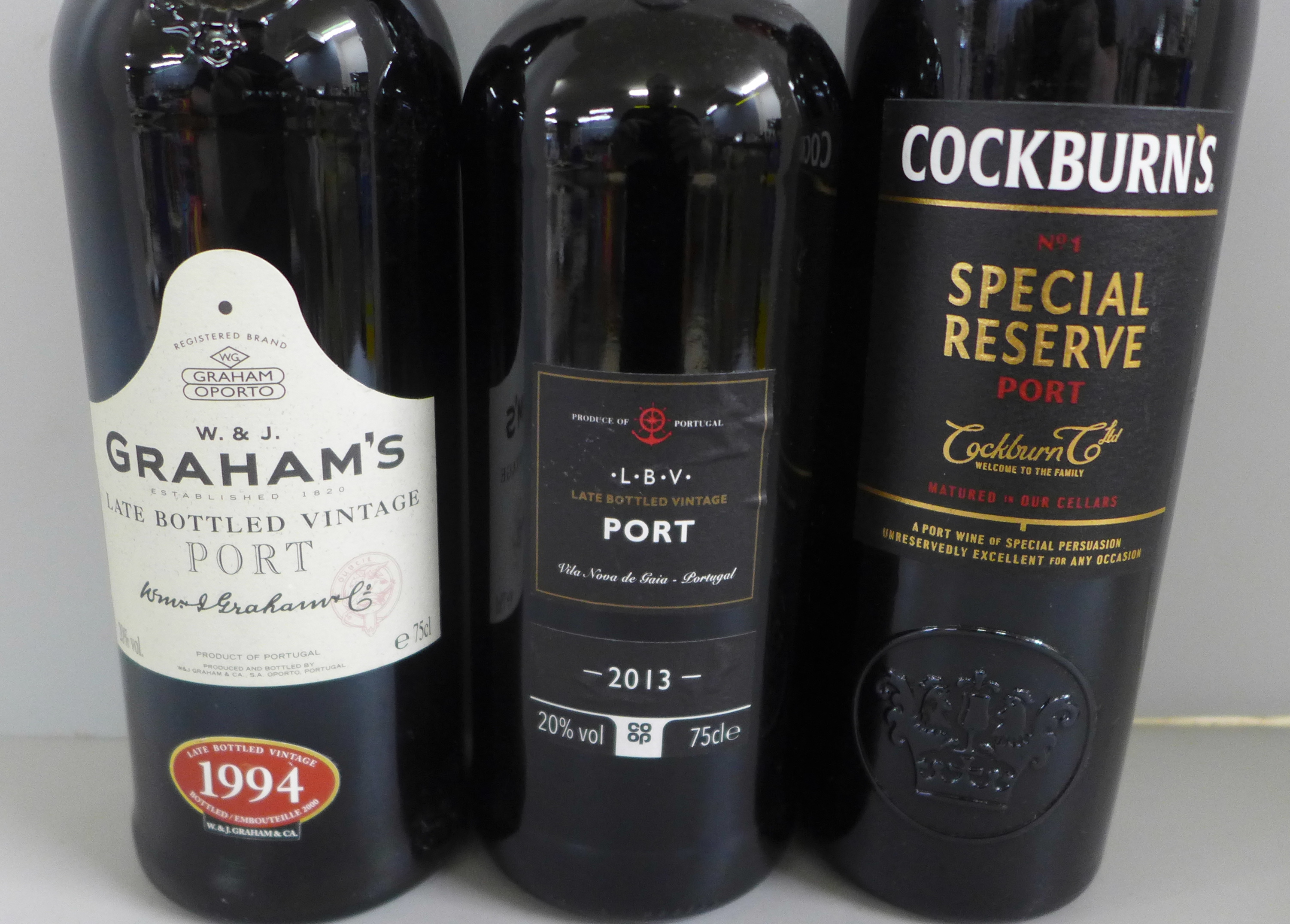 Three bottles of Port including Graham's and Cockburn's **PLEASE NOTE THIS LOT IS NOT ELIGIBLE FOR - Image 2 of 3