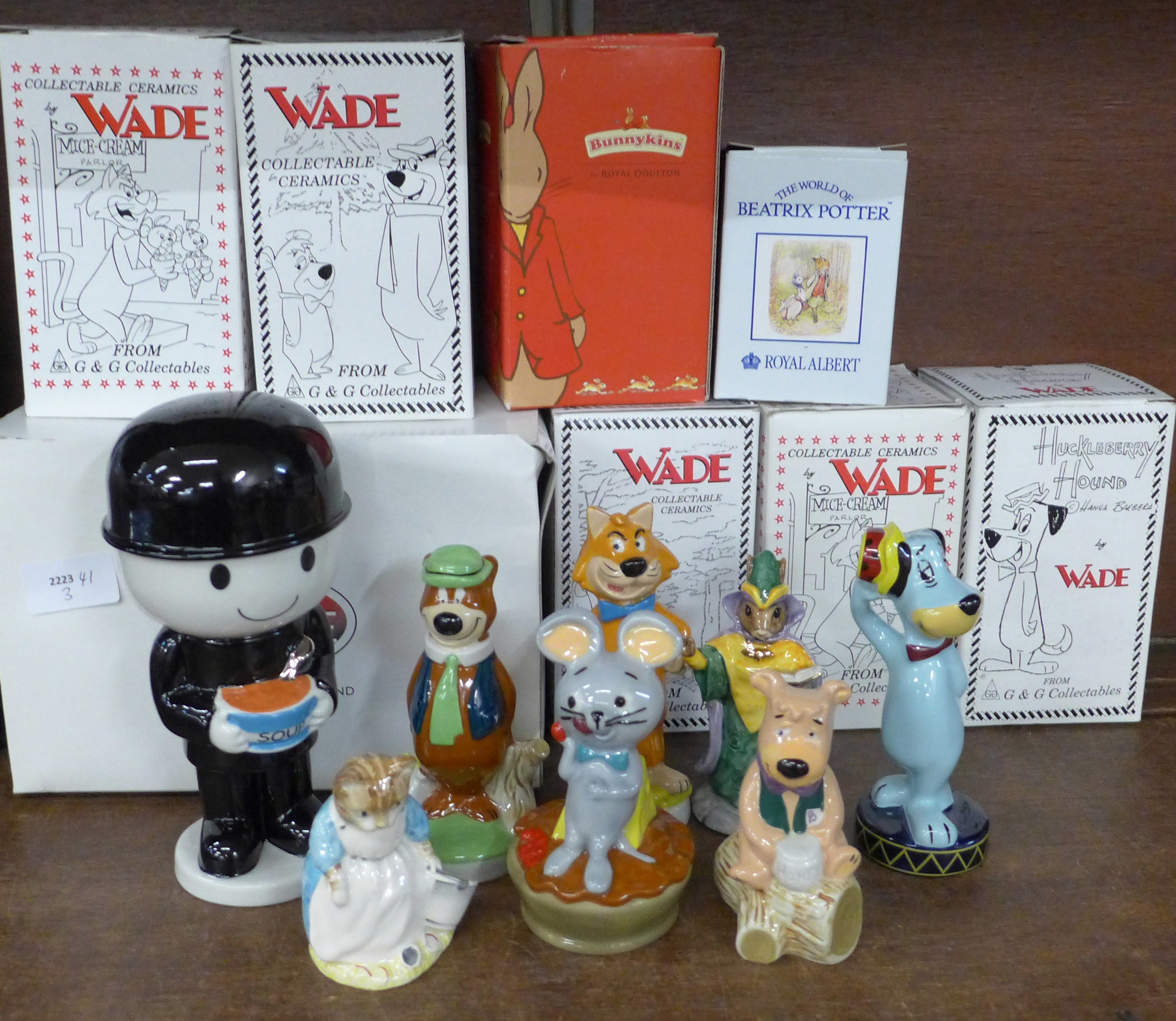 A collection of Wade figures, Souper Fred, Pixie, Huckleberry Hound, Yogi Bear, Boo Boo and Mr Jinks - Image 4 of 4