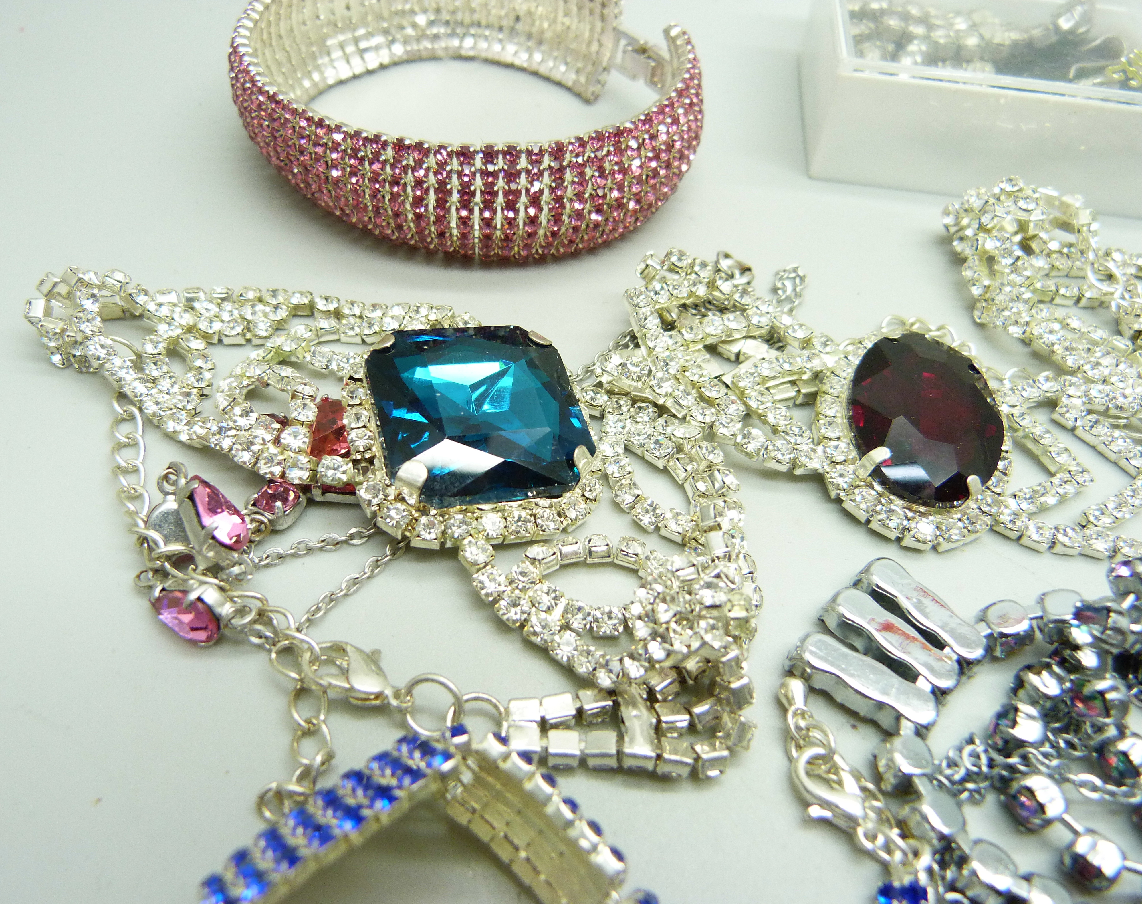 A collection of paste set costume jewellery - Image 2 of 5