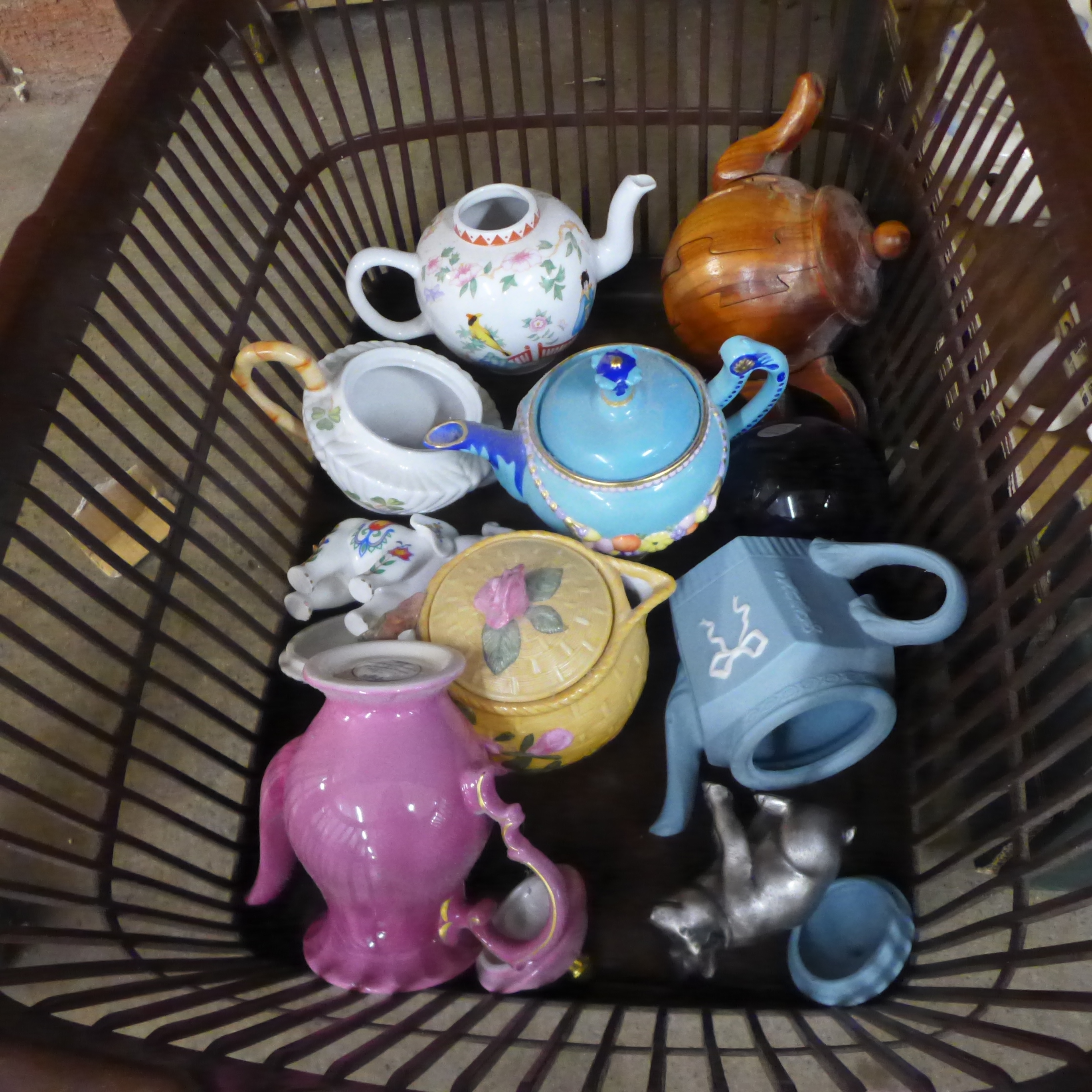 Three boxes of mixed decorative china including small teapots, retro tea wares, Clarice Cliff - Image 2 of 4