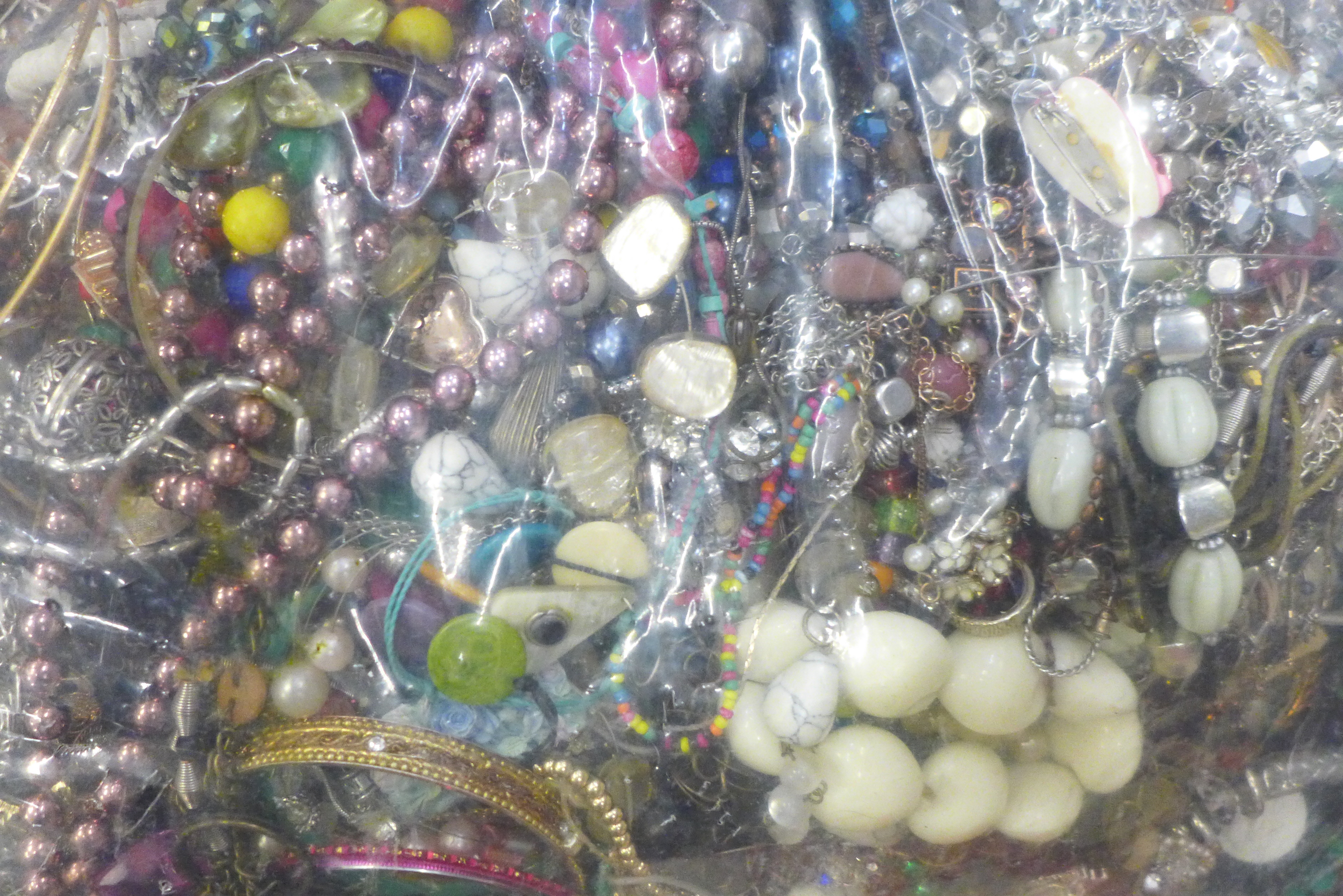 A large bag of costume jewellery, approx 8kg - Image 2 of 2