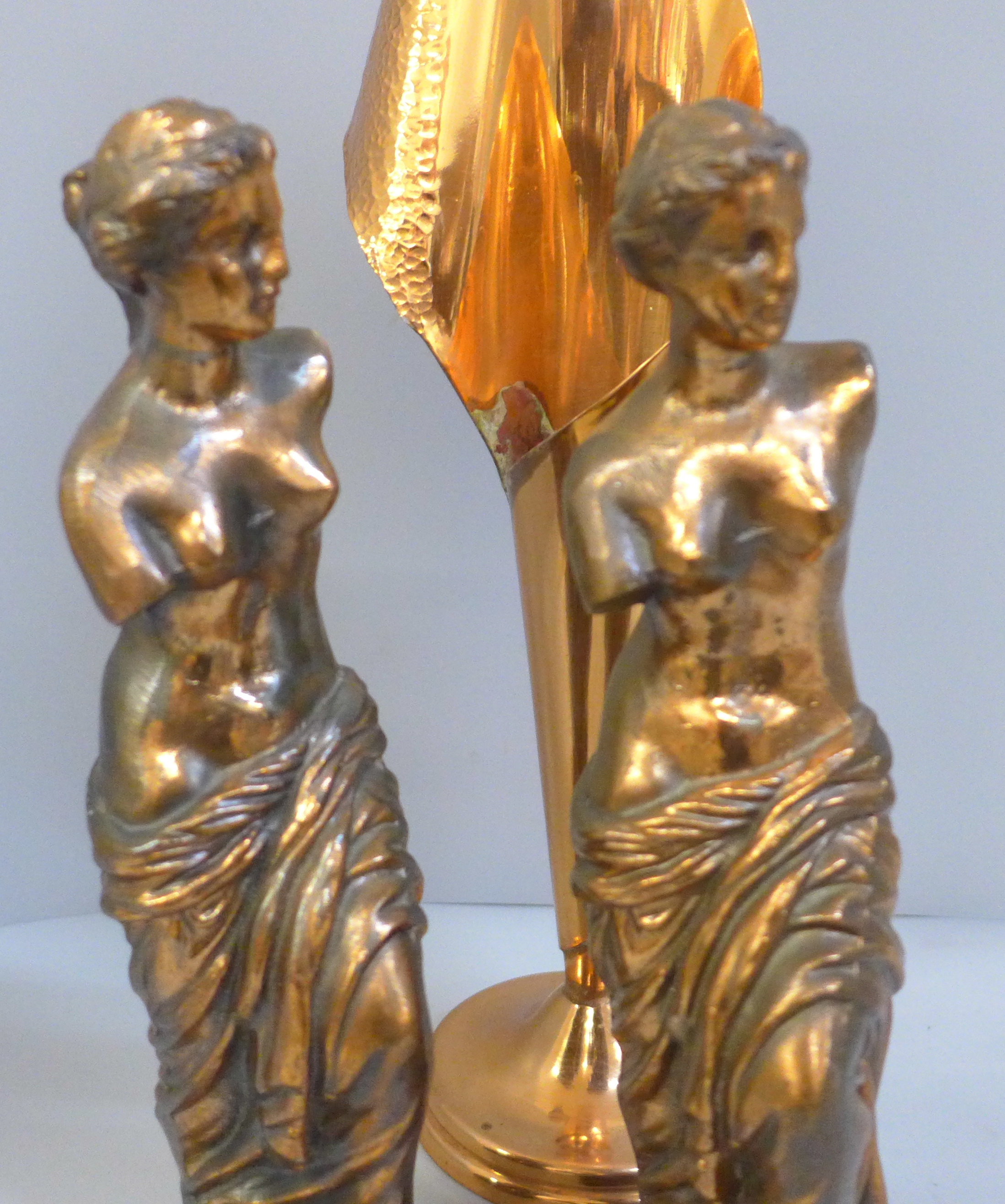 A pair of copper toned metal figures of Aphrodite and a Rhodesia copper vase - Image 2 of 5